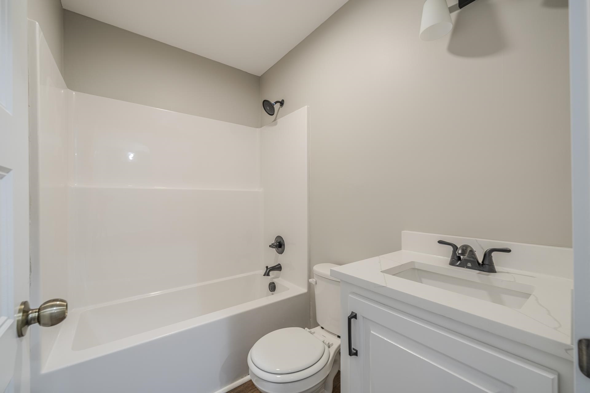 270 Harlem St Property Photo 16