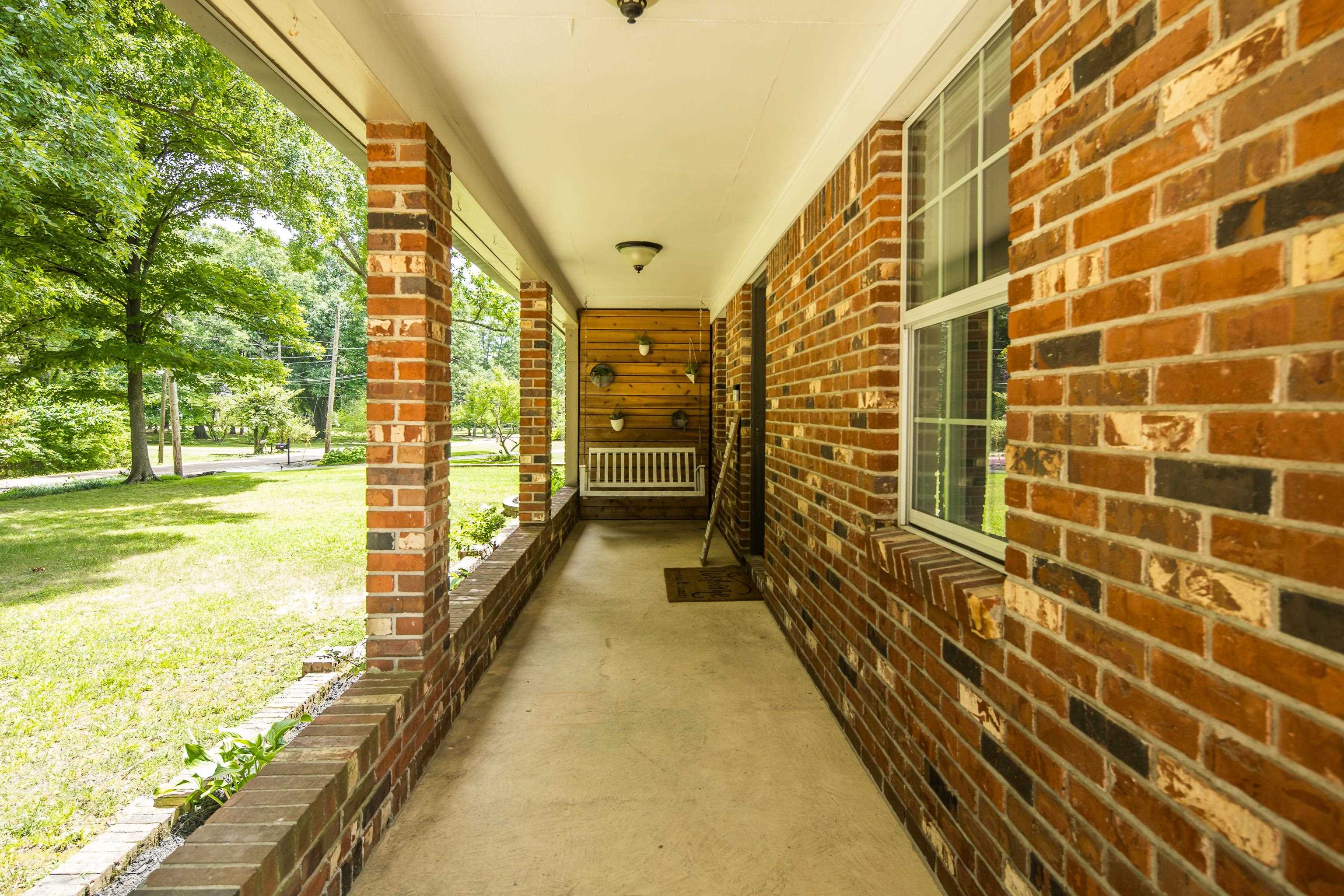3173 Court St Property Photo 6