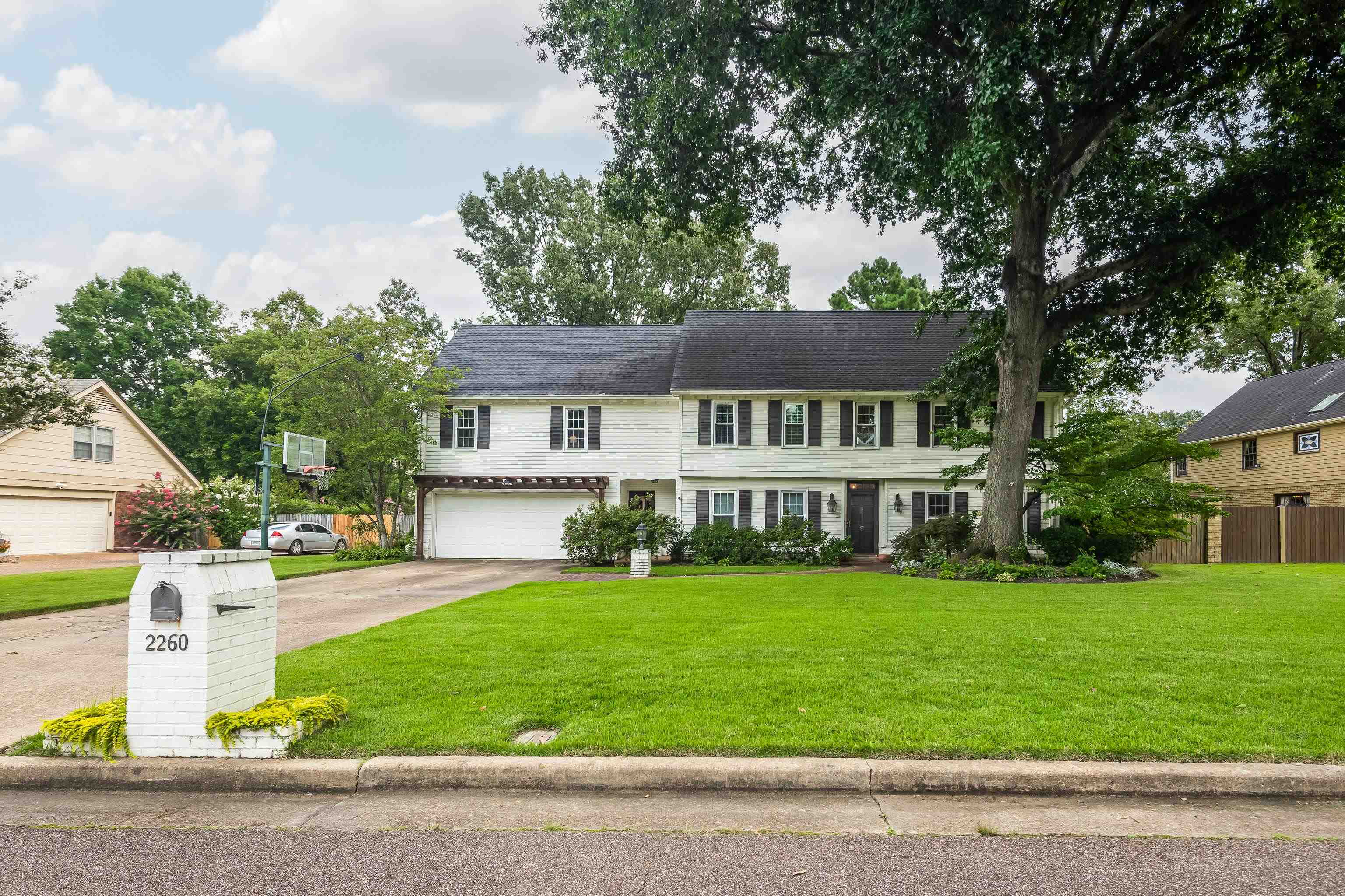 2260 Elderslie Dr Property Photo 4
