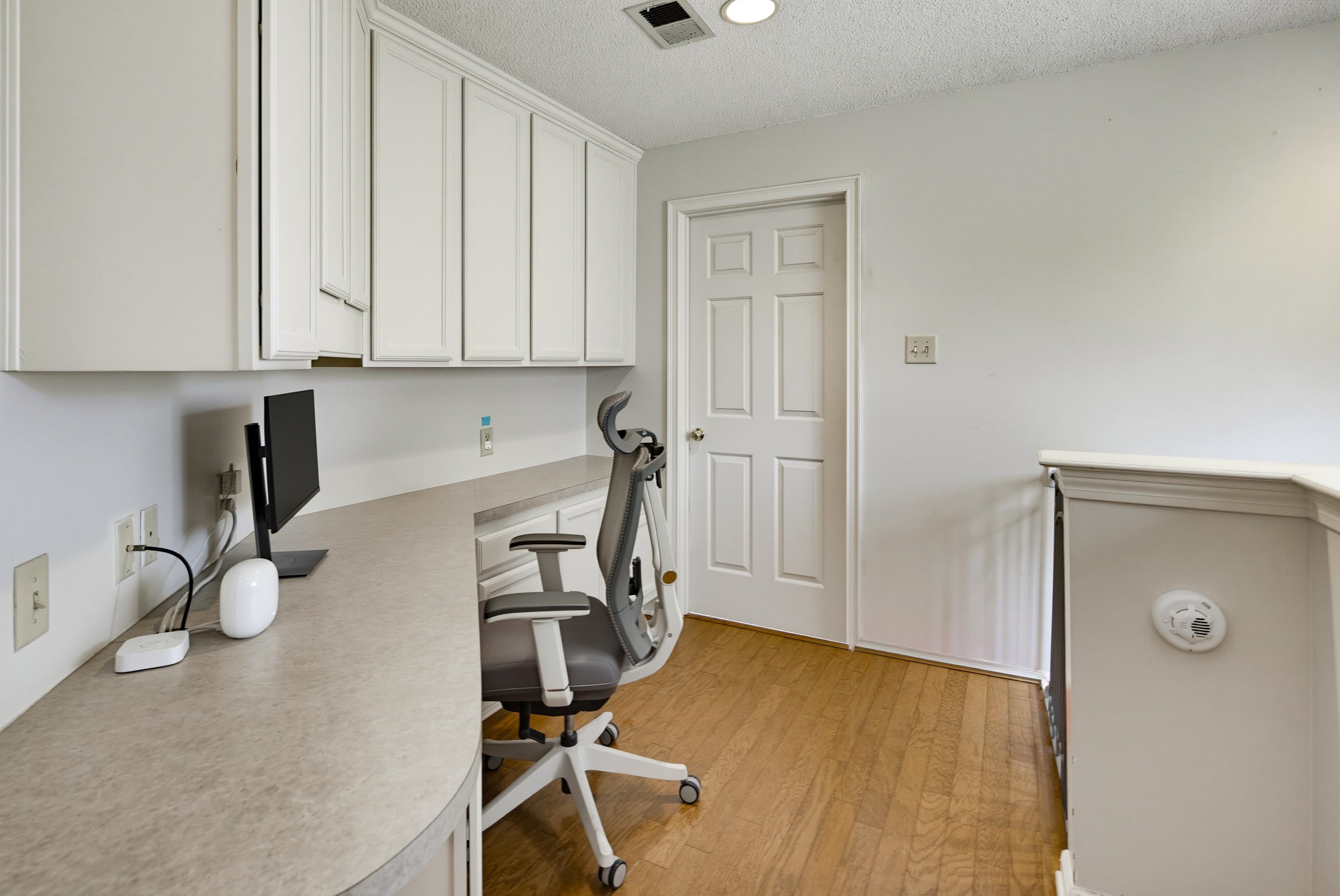 2260 Elderslie Dr Property Photo 23