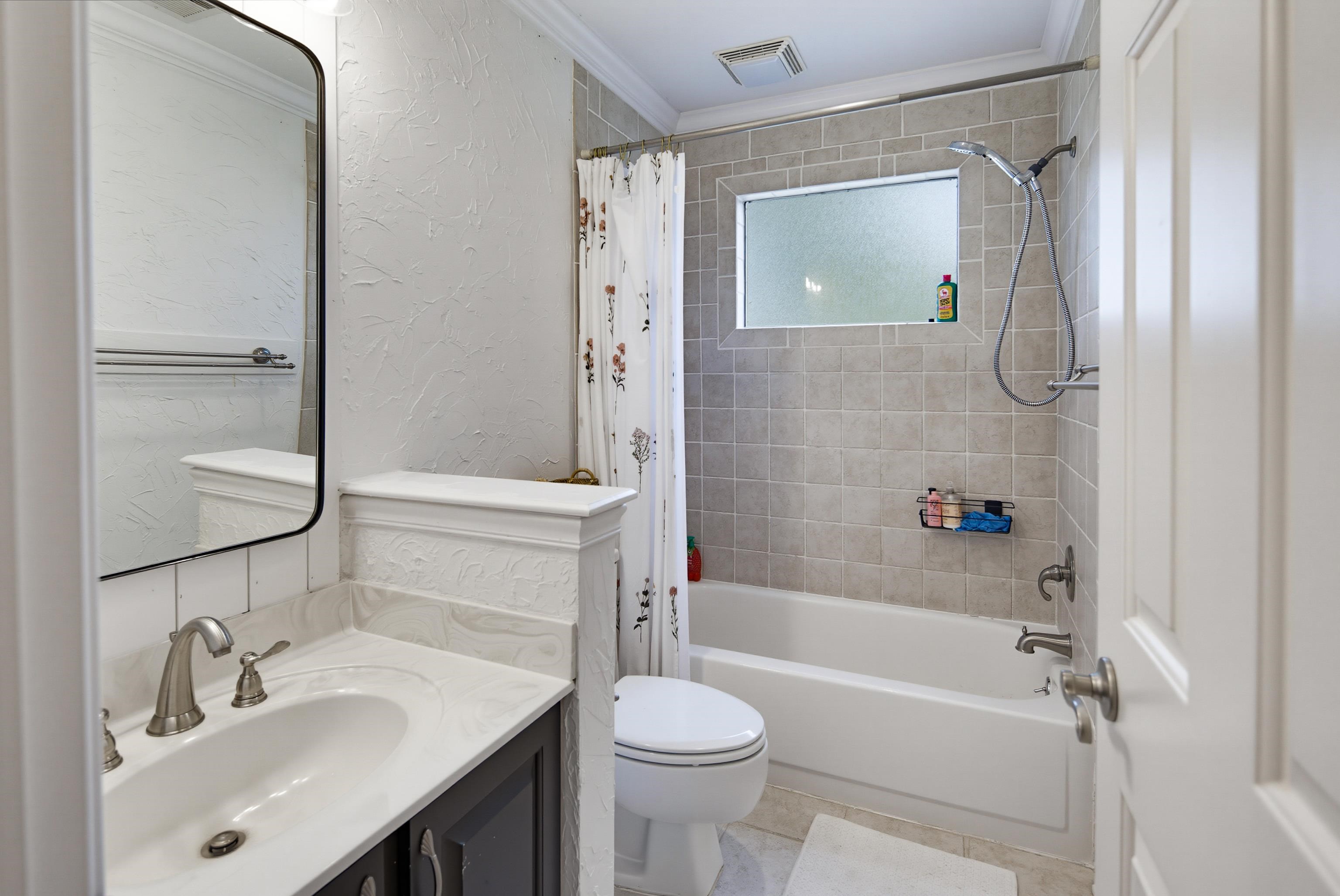 2260 Elderslie Dr Property Photo 24