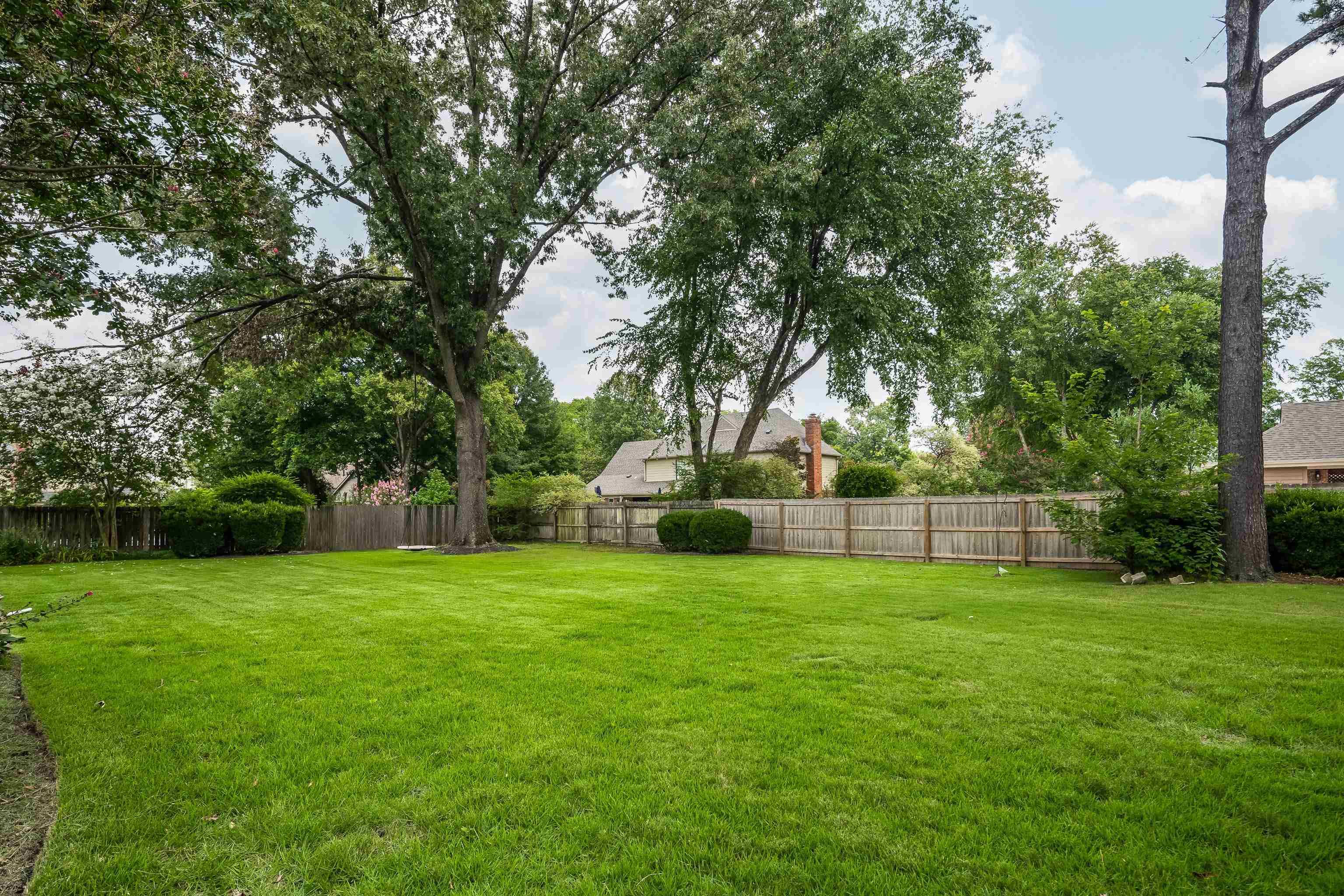 2260 Elderslie Dr Property Photo 35