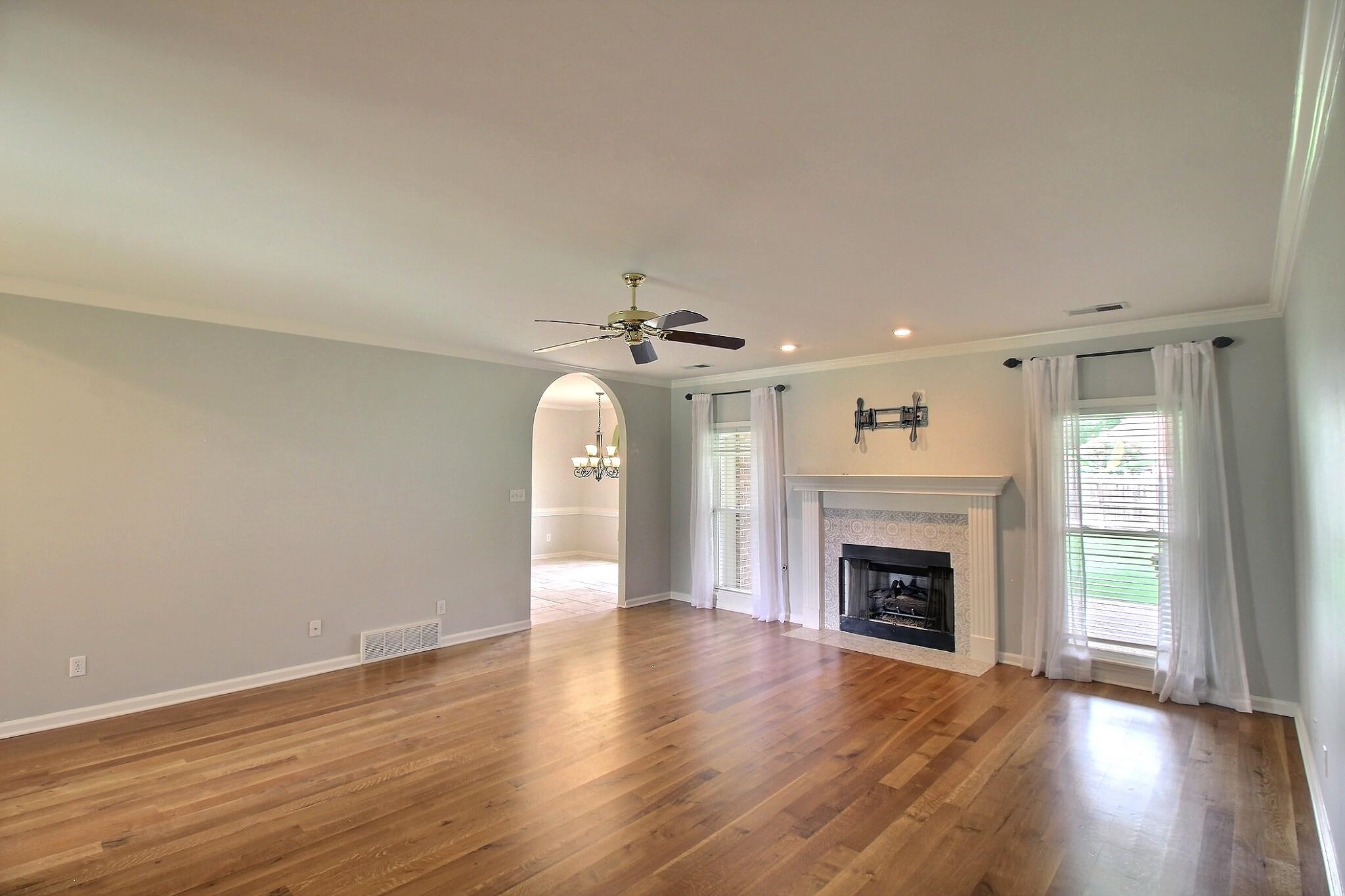 1595 Coleherne Cv Property Photo 7