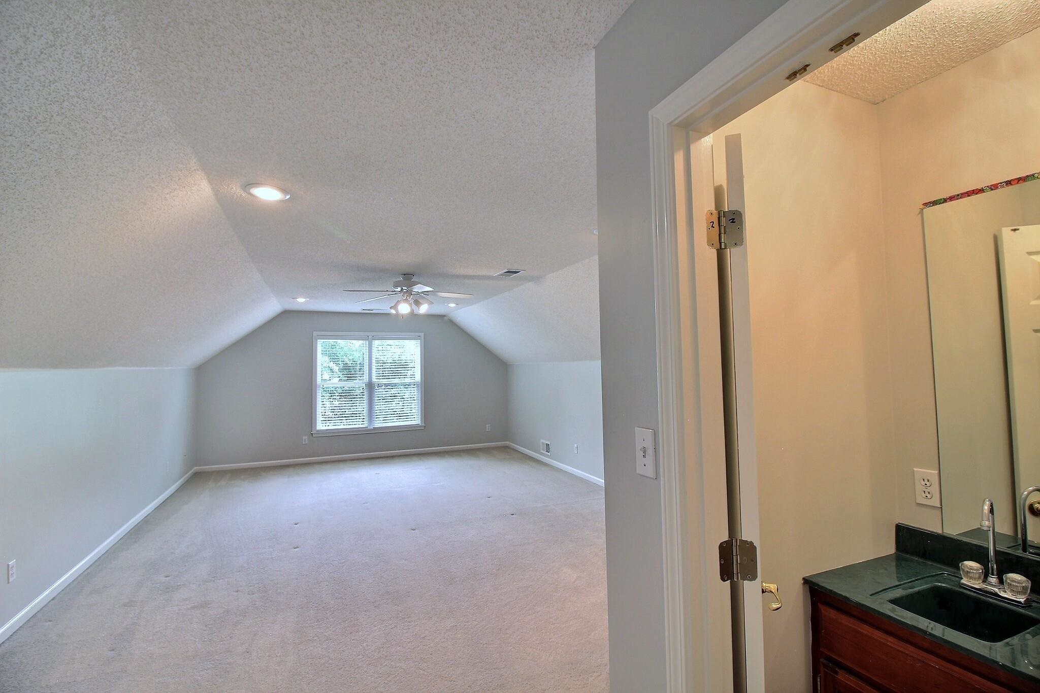1595 Coleherne Cv Property Photo 21