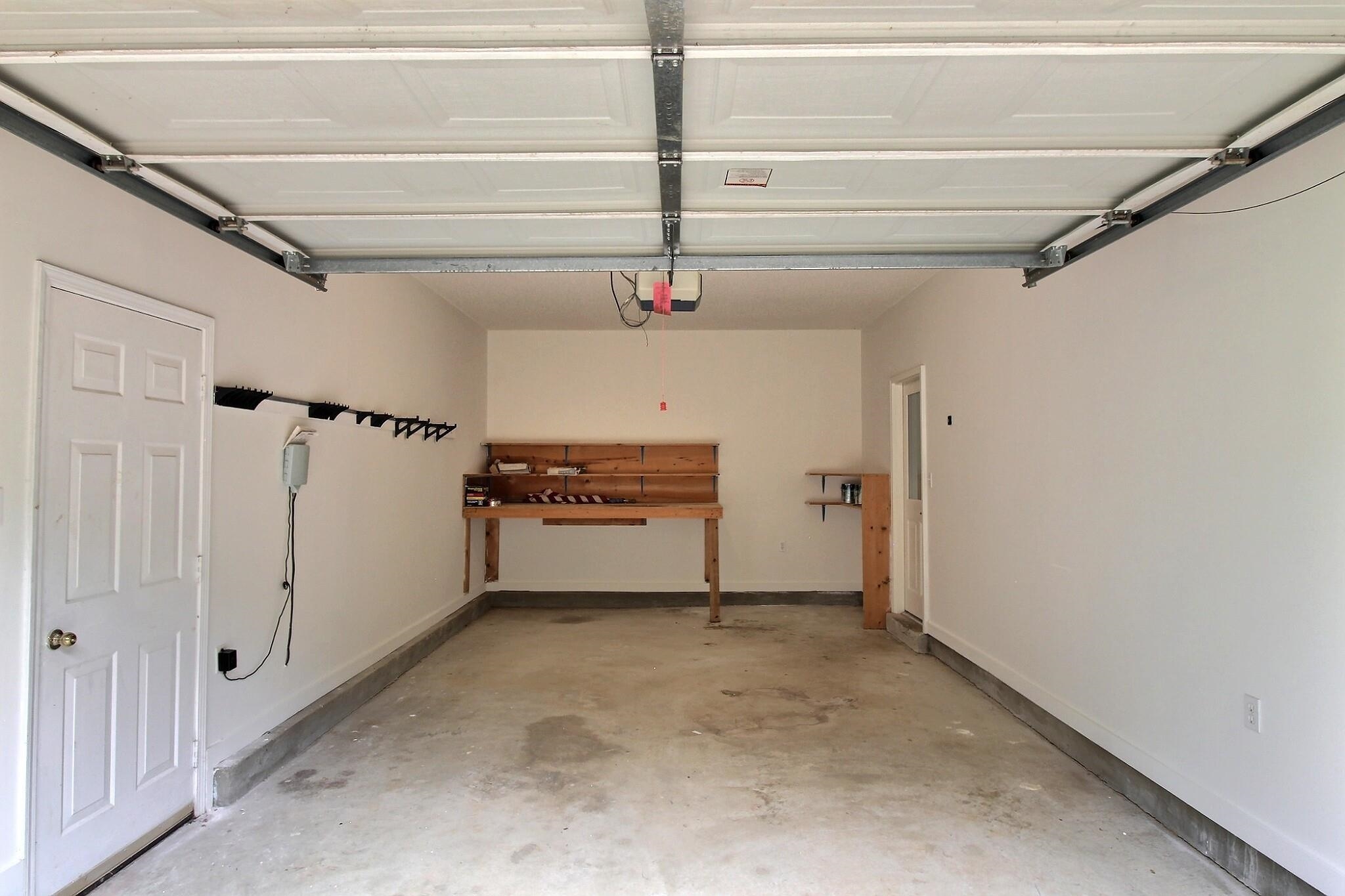1595 Coleherne Cv Property Photo 24