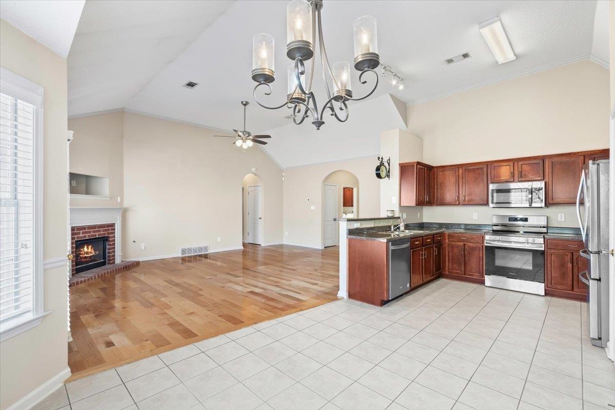 9294 S Fairmont Cir S Property Photo 5