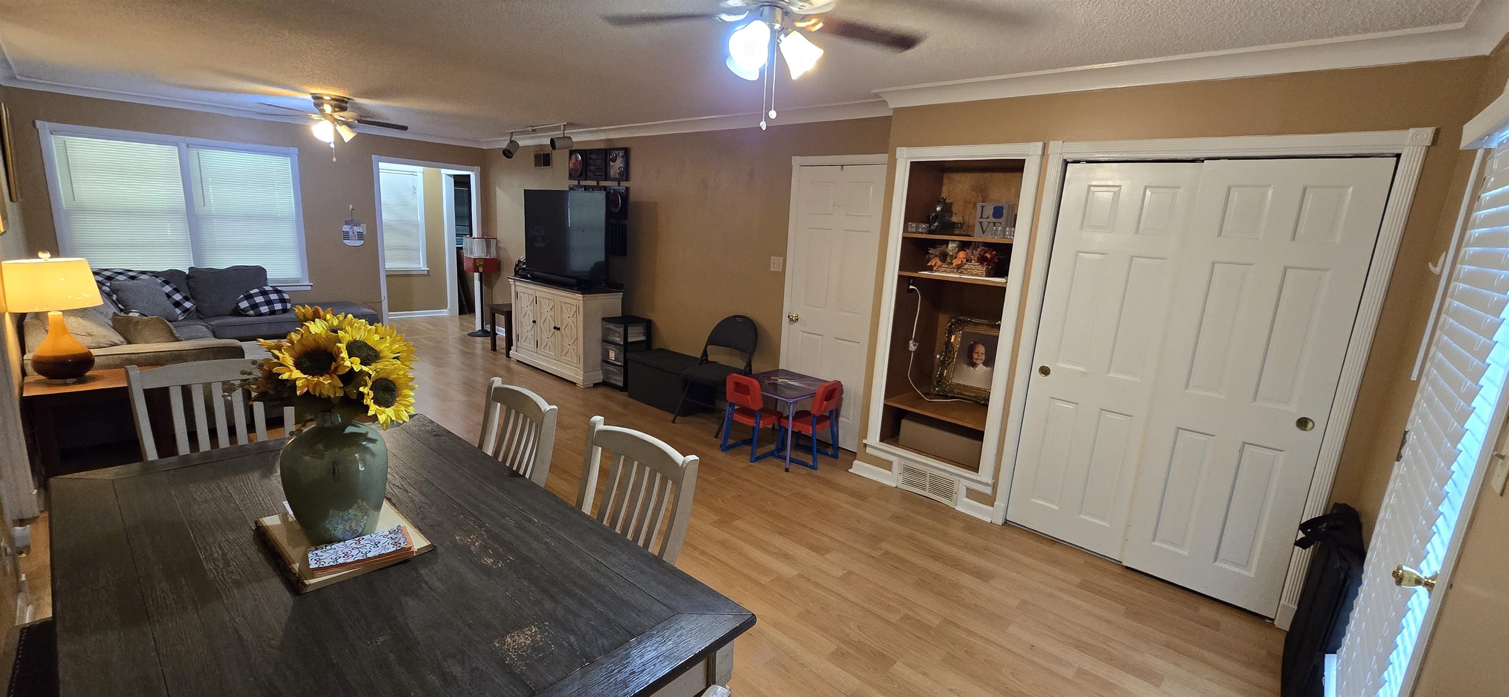 3877 Lakewood Dr Property Photo 10