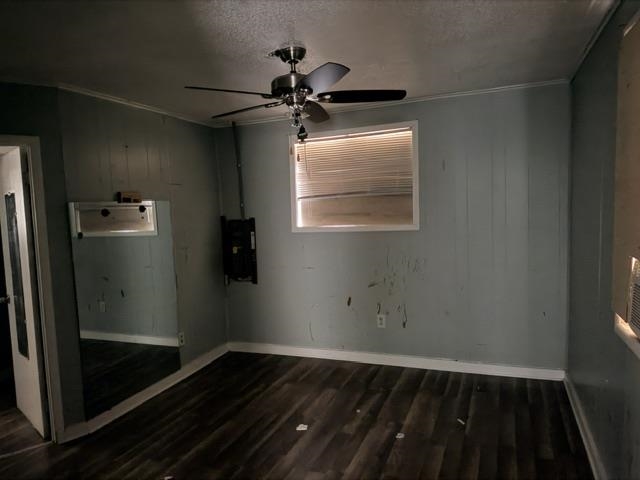 2068 Benford Ave Property Photo 14
