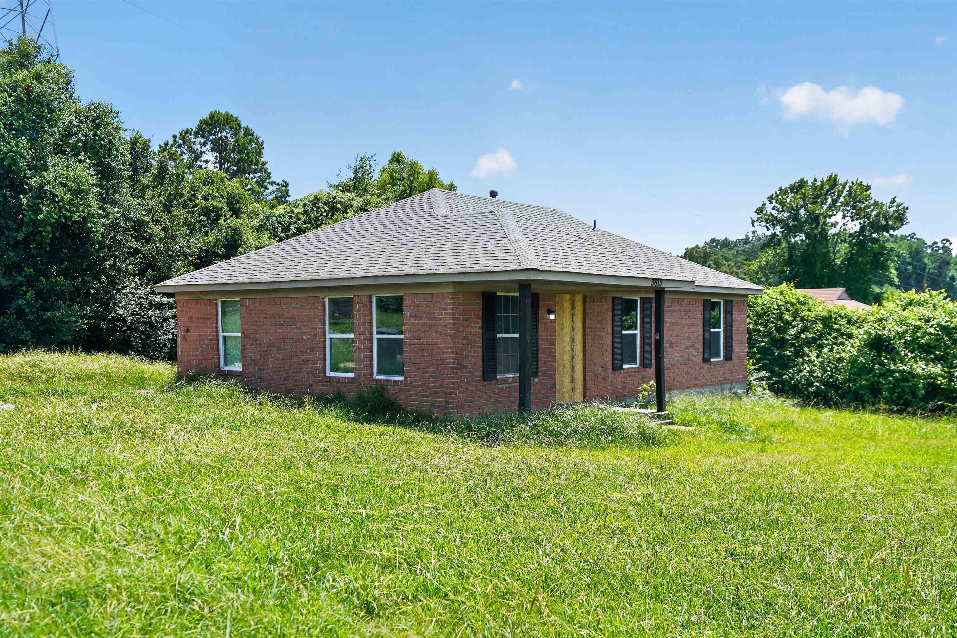 3613 Russelwood Dr Property Photo 7