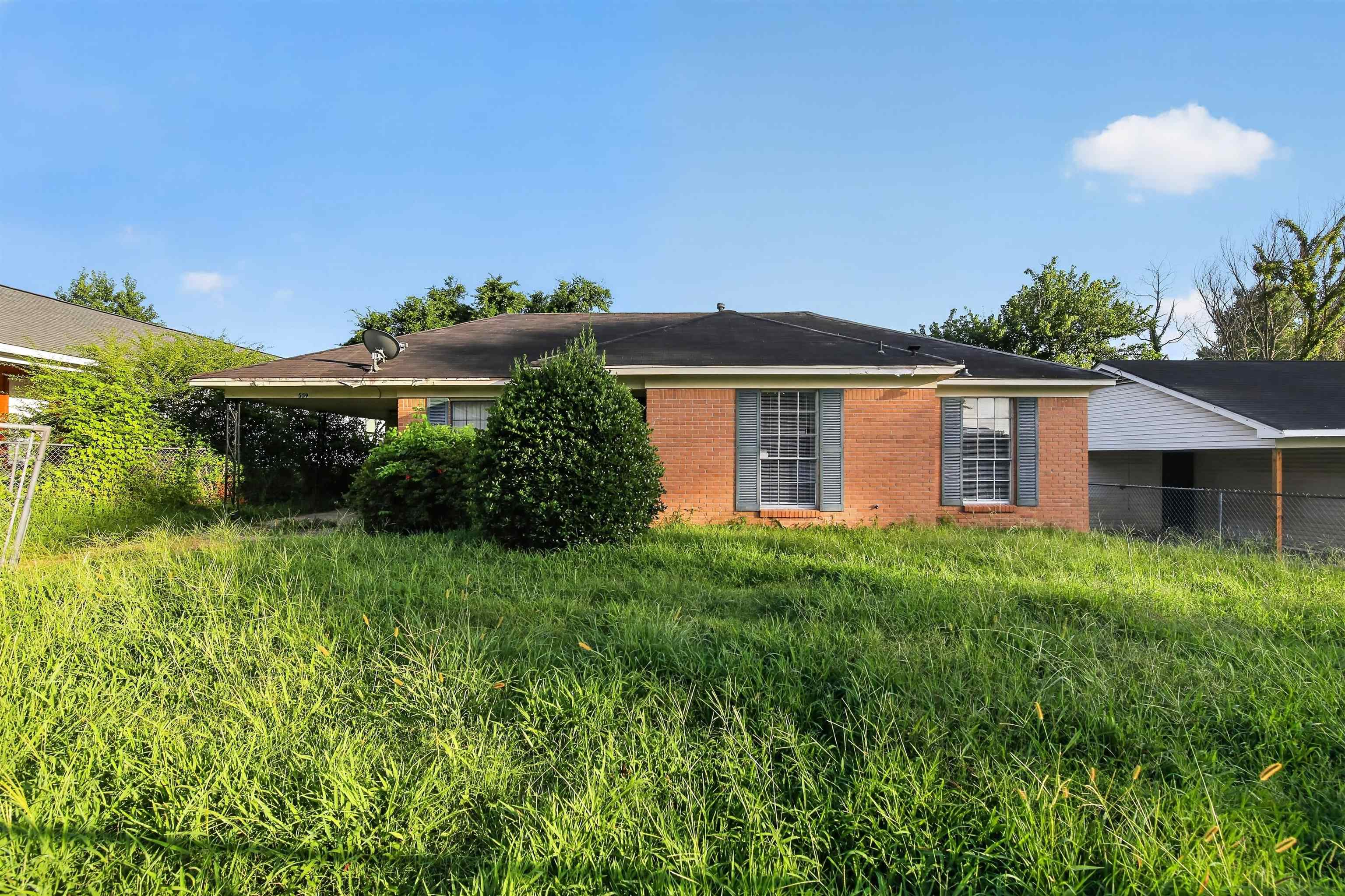 559 Monteagle Dr Property Photo 2