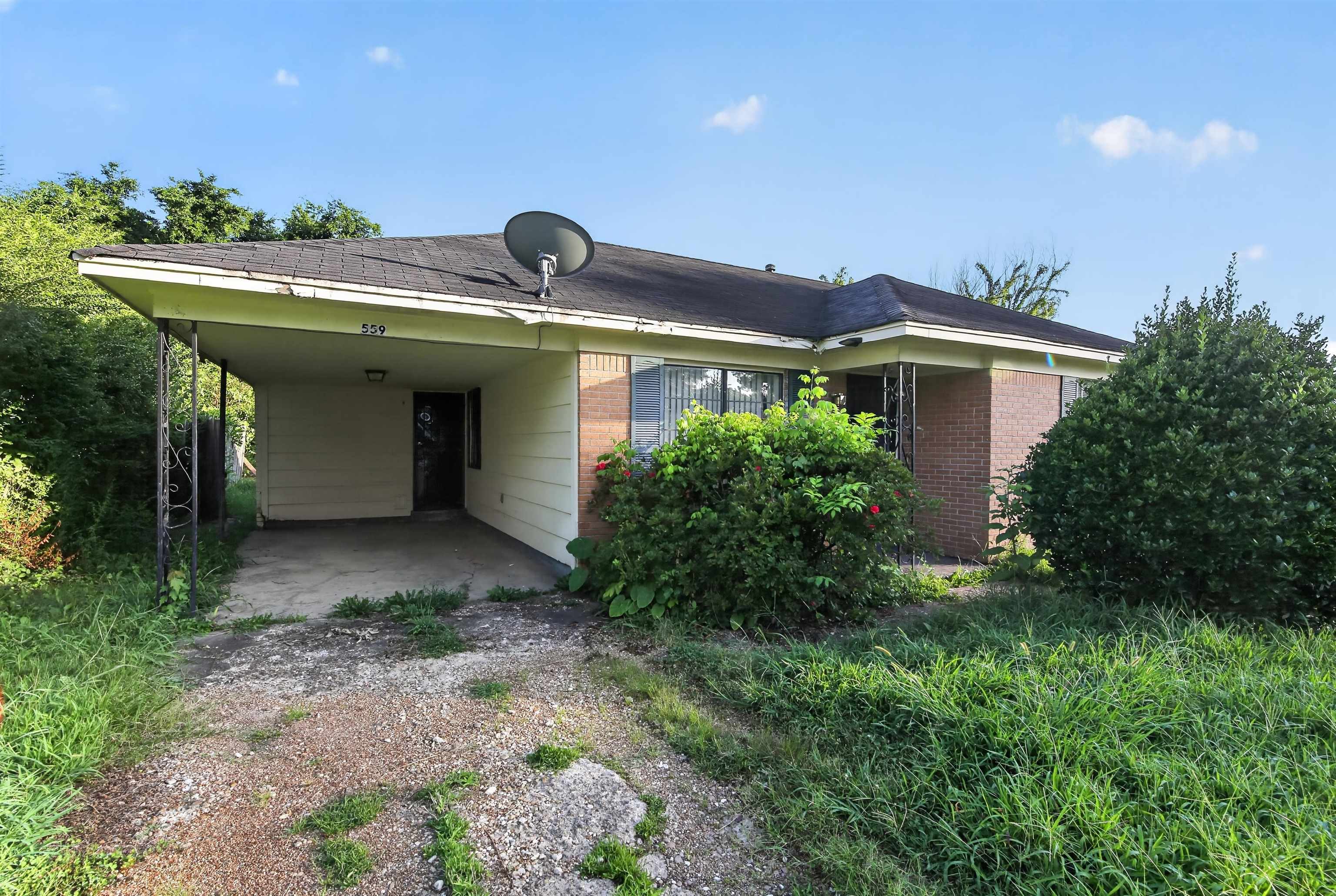 559 Monteagle Dr Property Photo 4