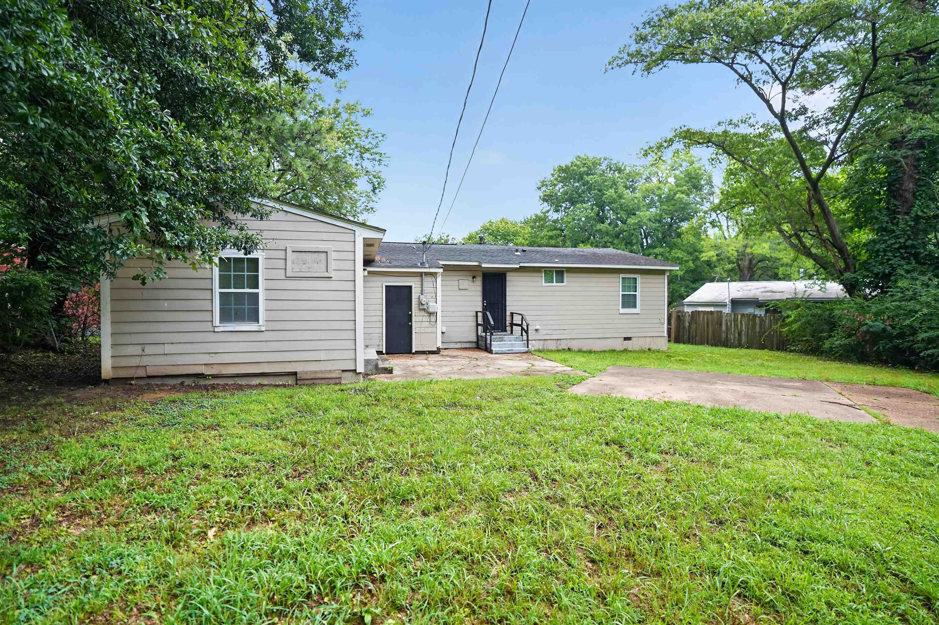 3461 Mark Twain St Property Photo 7