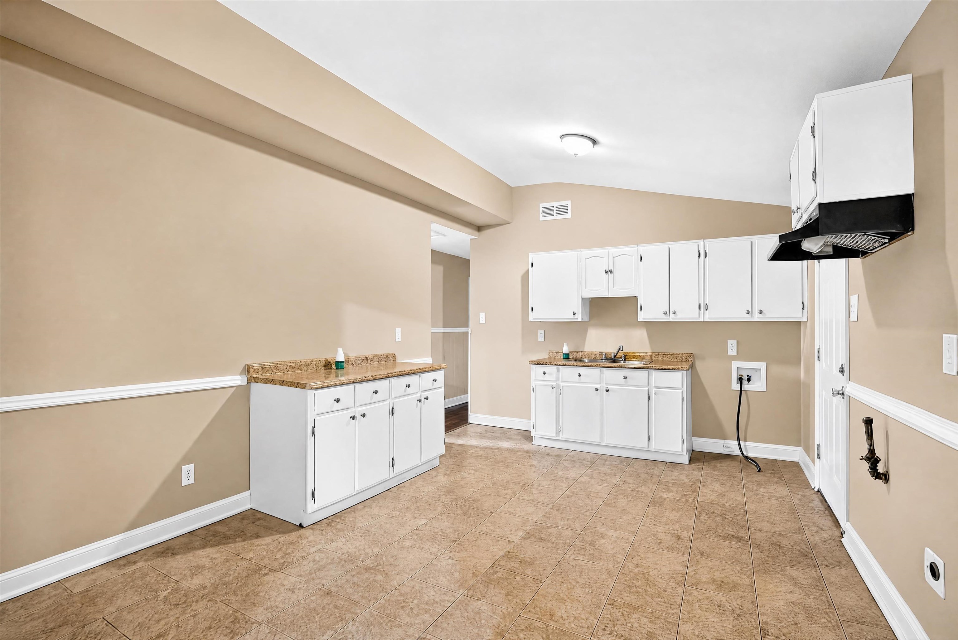 3461 Mark Twain St Property Photo 17