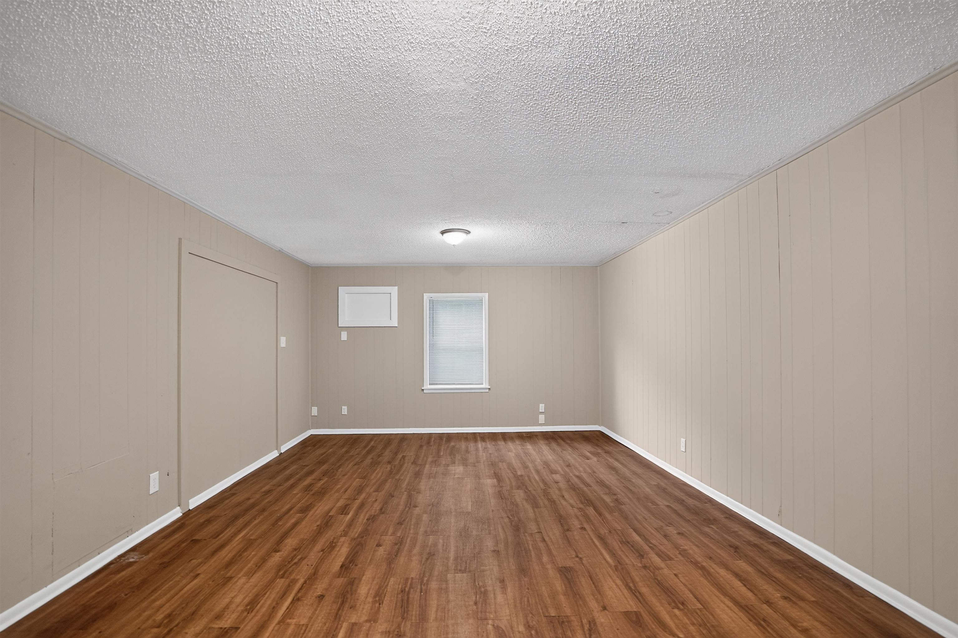 3461 Mark Twain St Property Photo 29