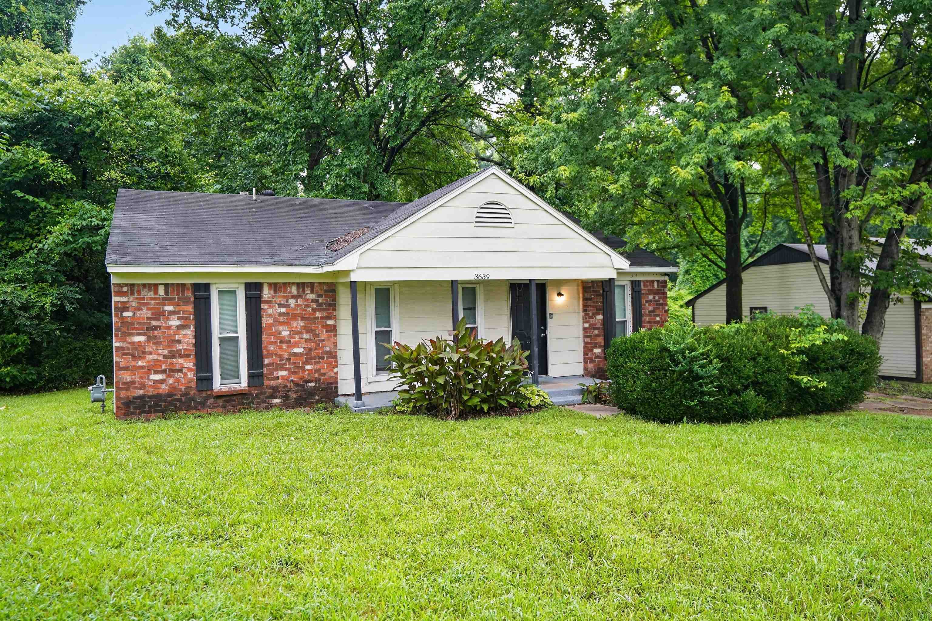 3639 Kerwin Dr Property Photo 2