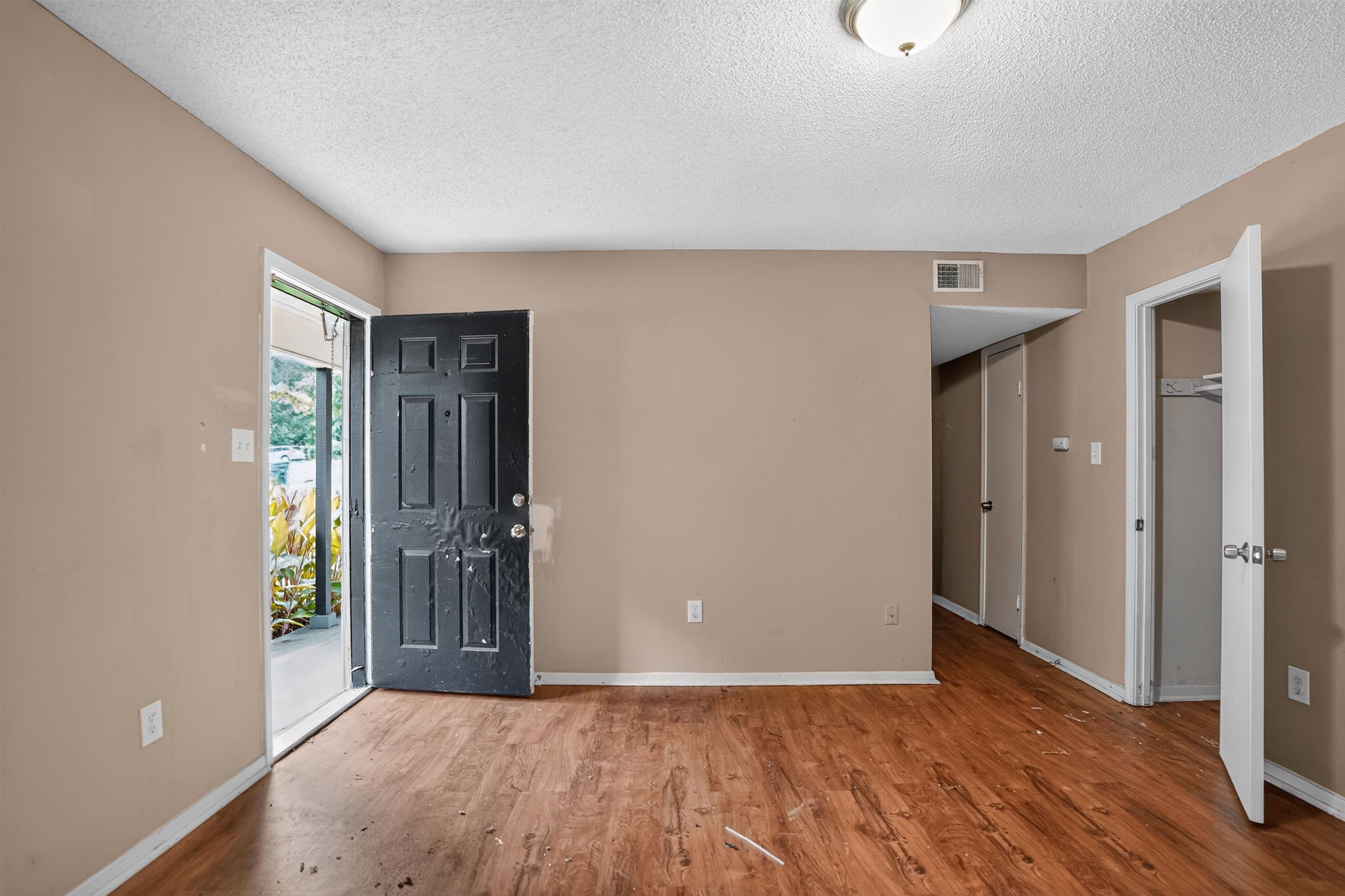 3639 Kerwin Dr Property Photo 8