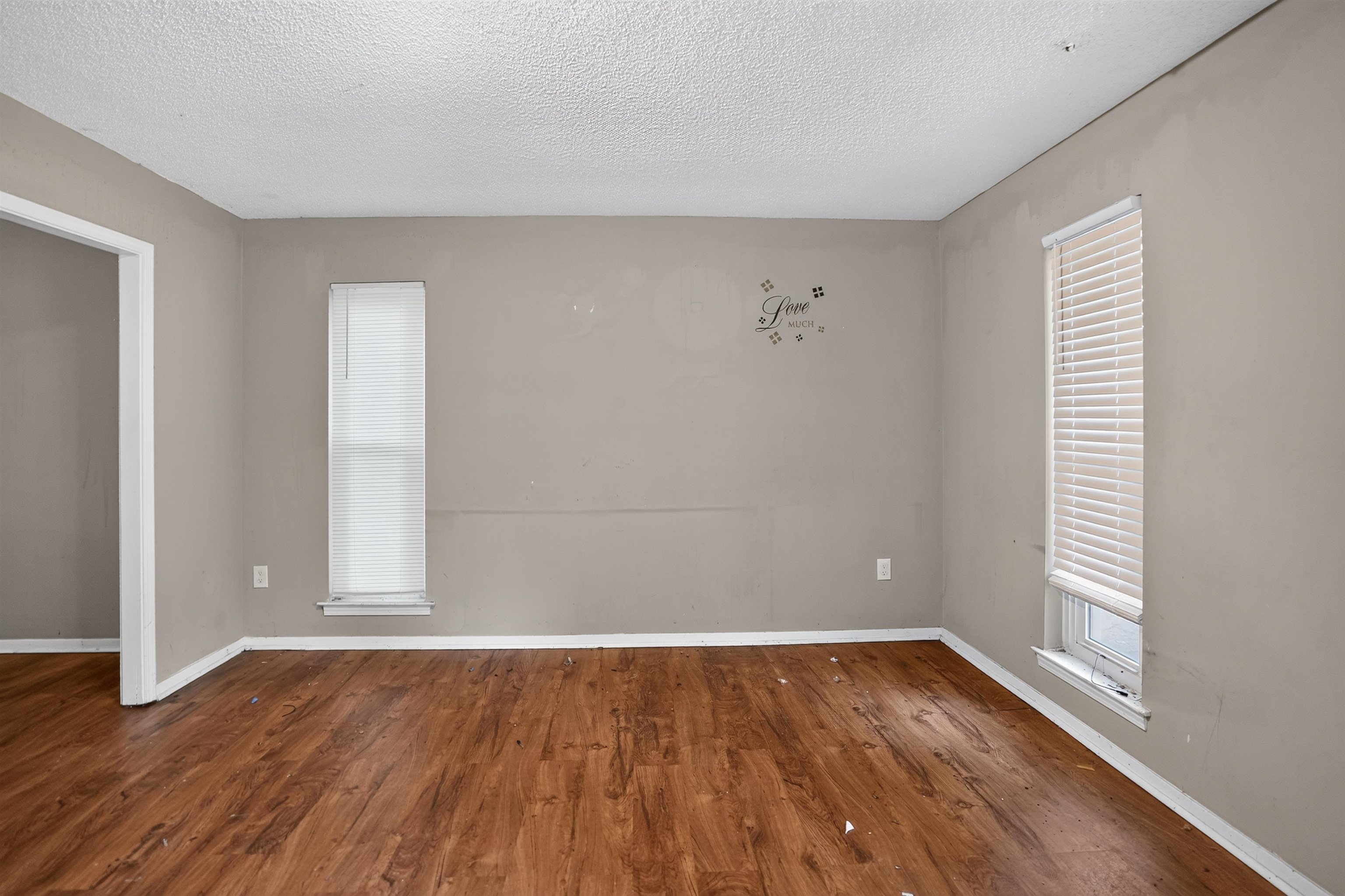 3639 Kerwin Dr Property Photo 10