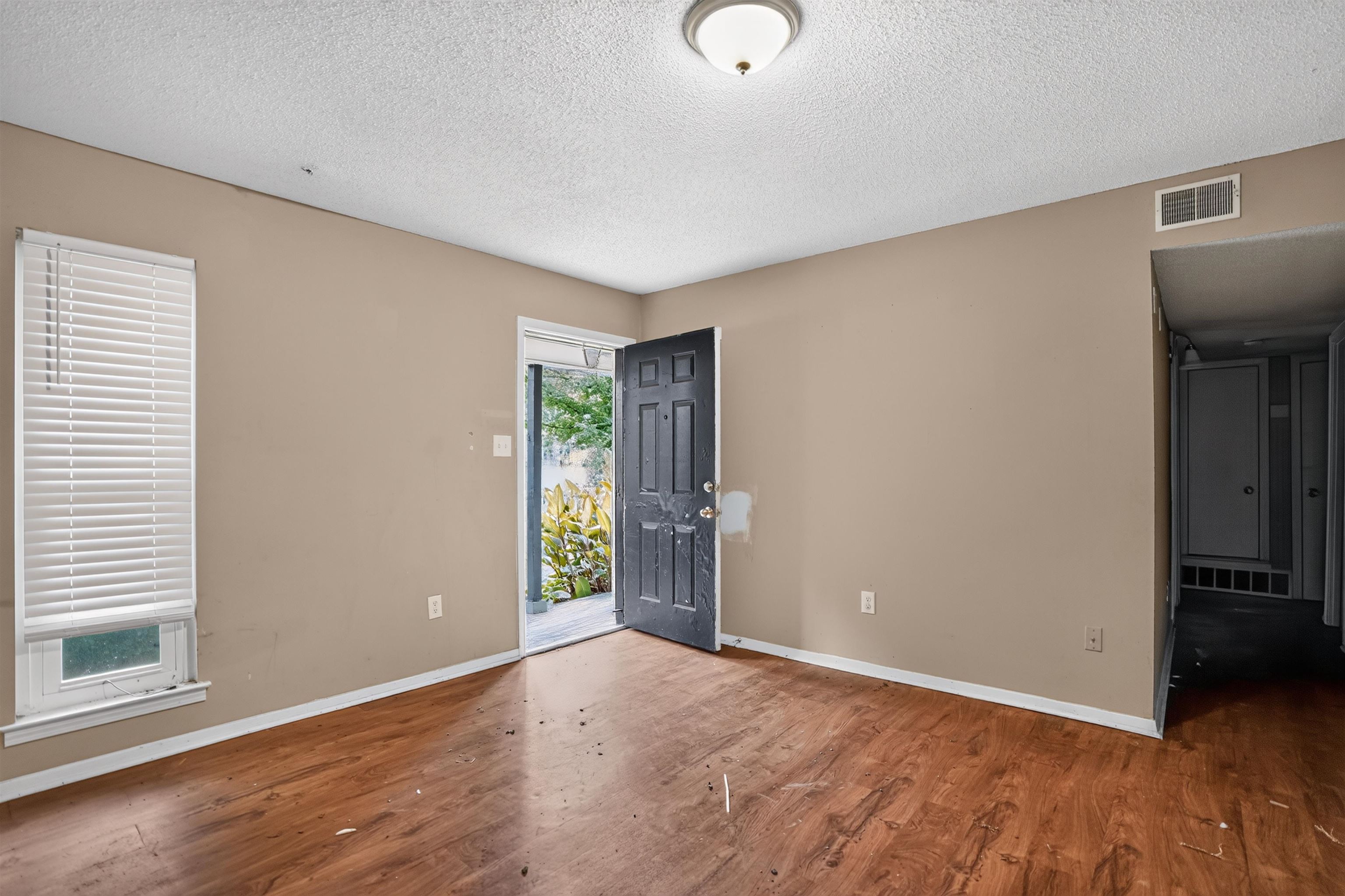 3639 Kerwin Dr Property Photo 11
