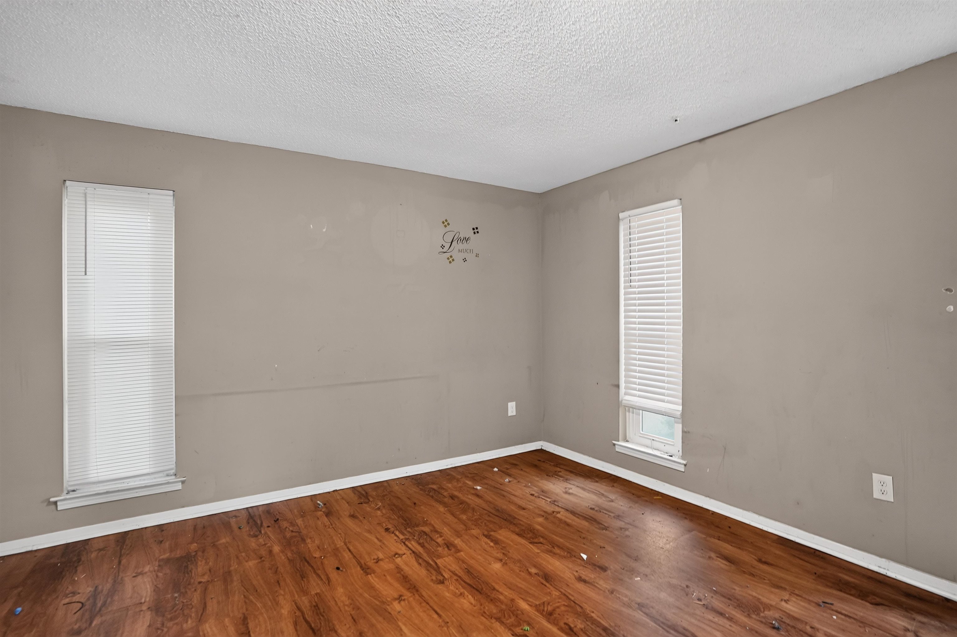 3639 Kerwin Dr Property Photo 12