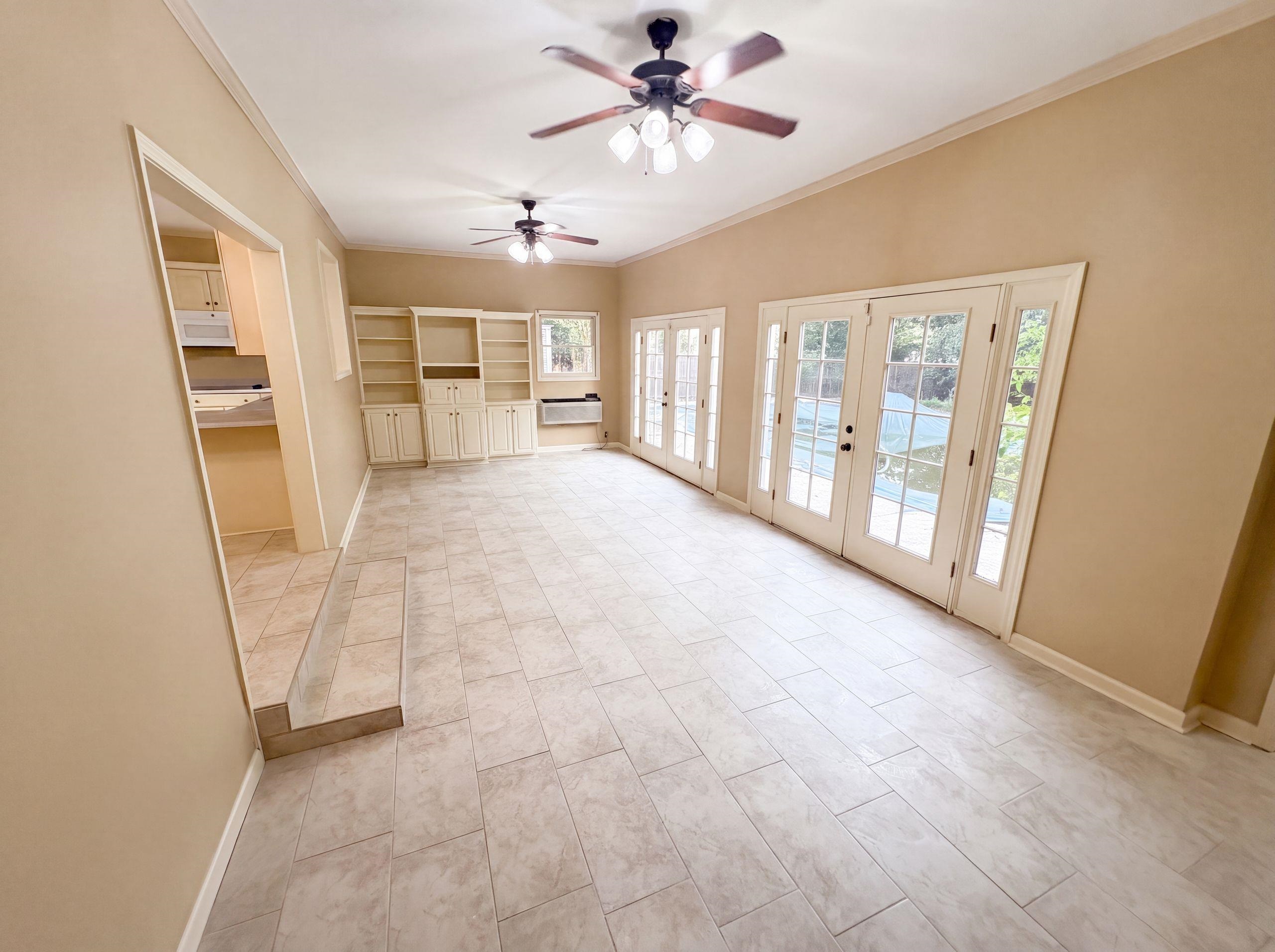 9424 Gotten Rd Property Photo 3