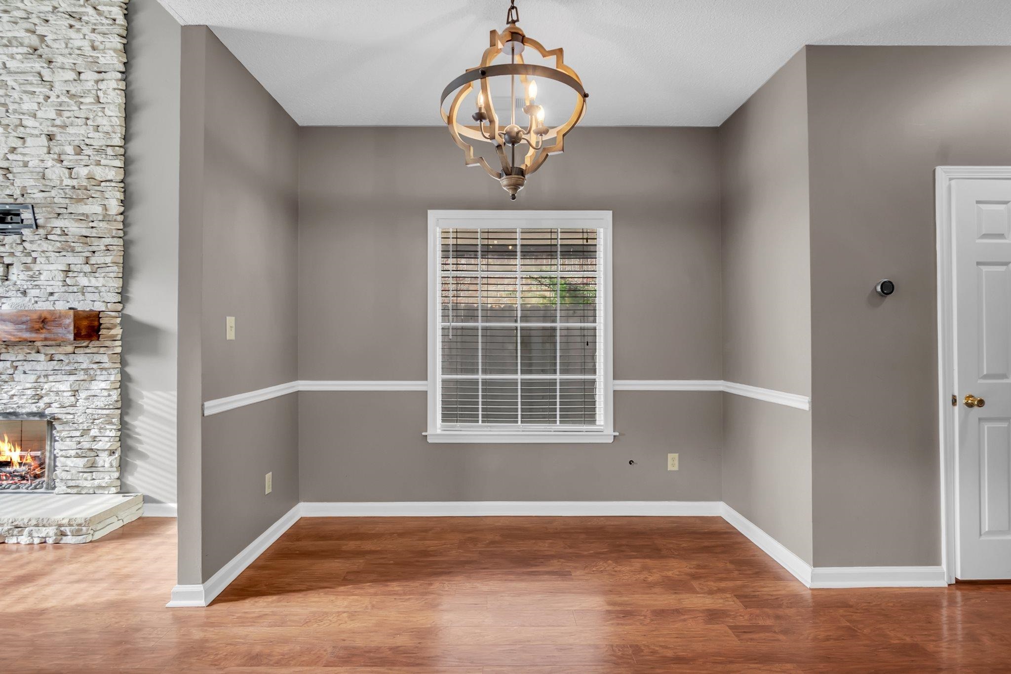 1209 Oak Creek Dr Property Photo 6
