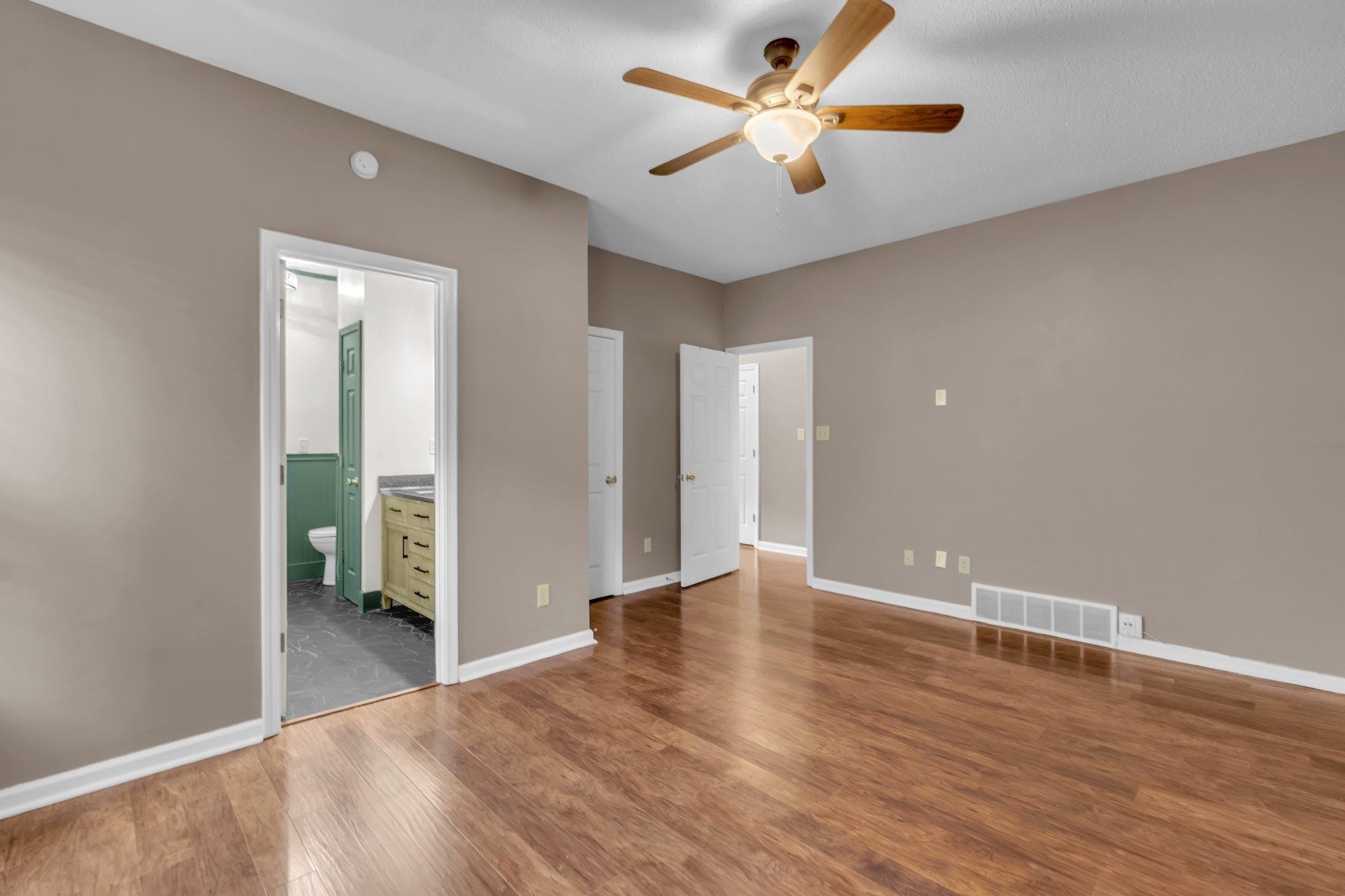 1209 Oak Creek Dr Property Photo 15
