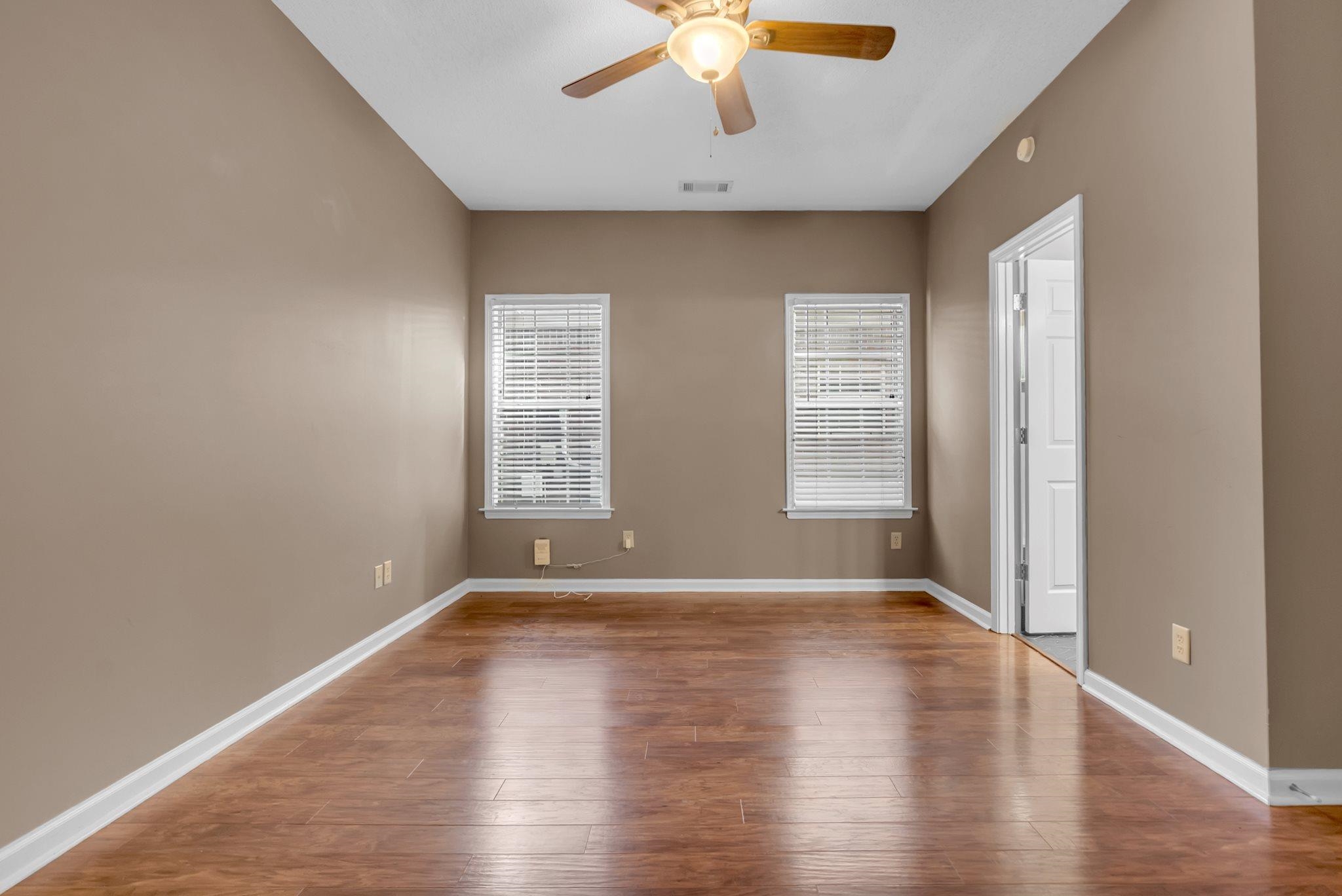 1209 Oak Creek Dr Property Photo 20