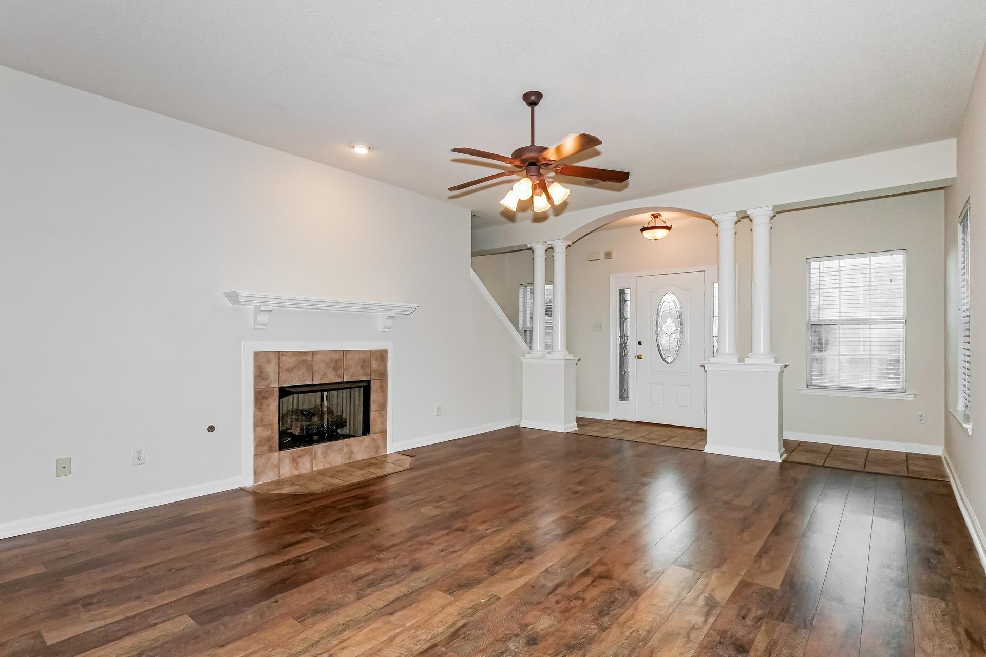 5634 Tulip Grove Dr Property Photo 9