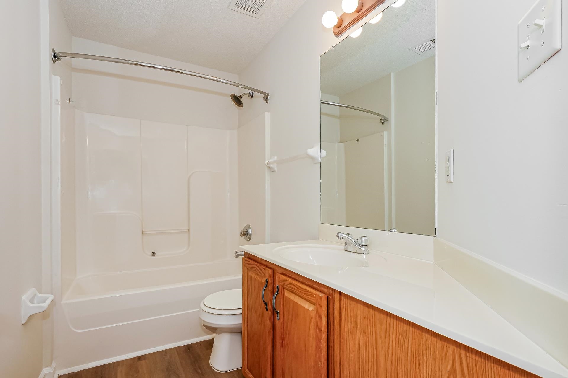 5634 Tulip Grove Dr Property Photo 12