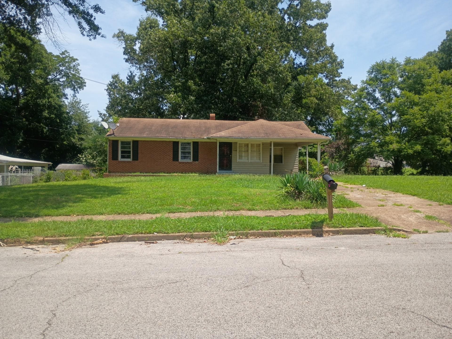 3592 N TREZEVANT ST Property Photo 1