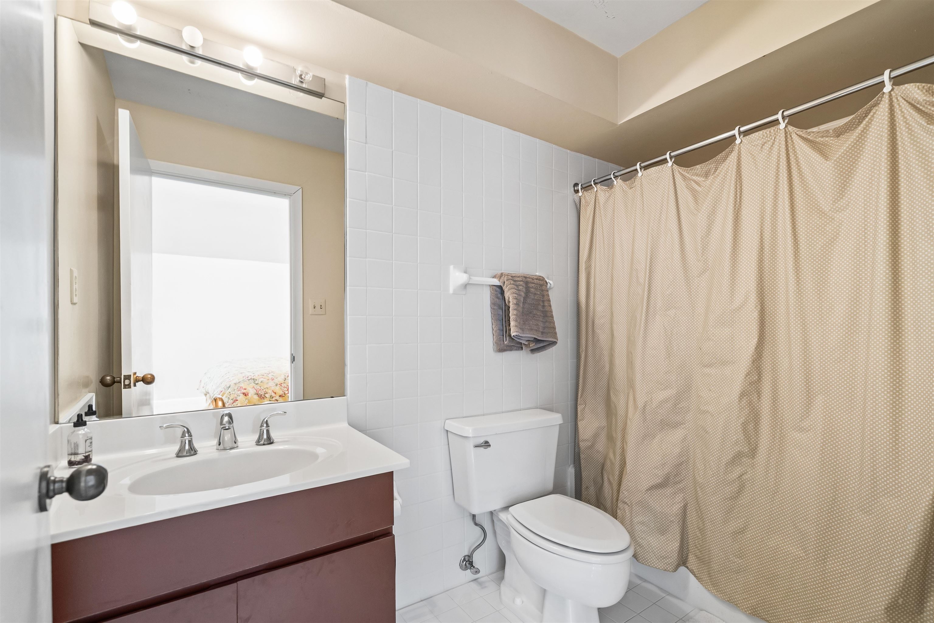 343 Riverbluff Pl 3 Property Photo 24