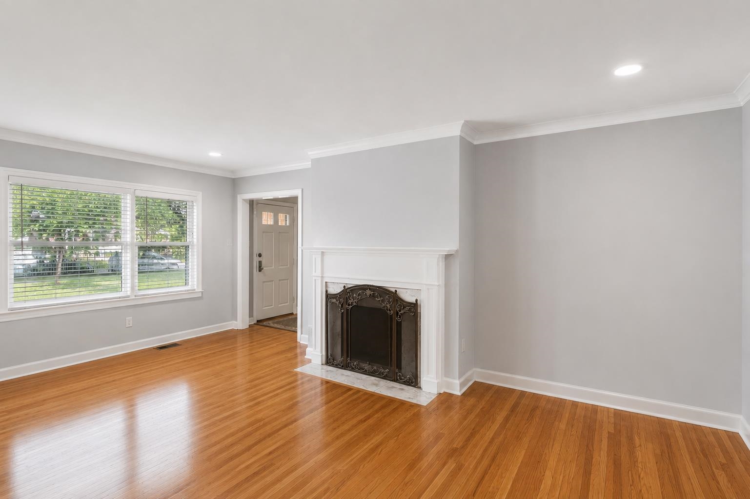 37 N Century St Property Photo 2