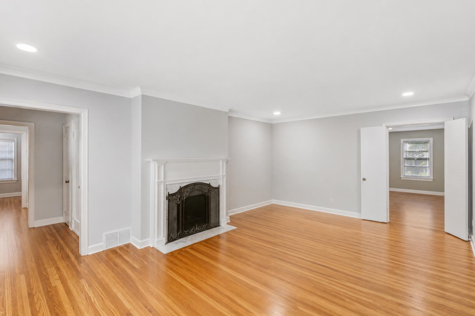 37 N Century St Property Photo 6