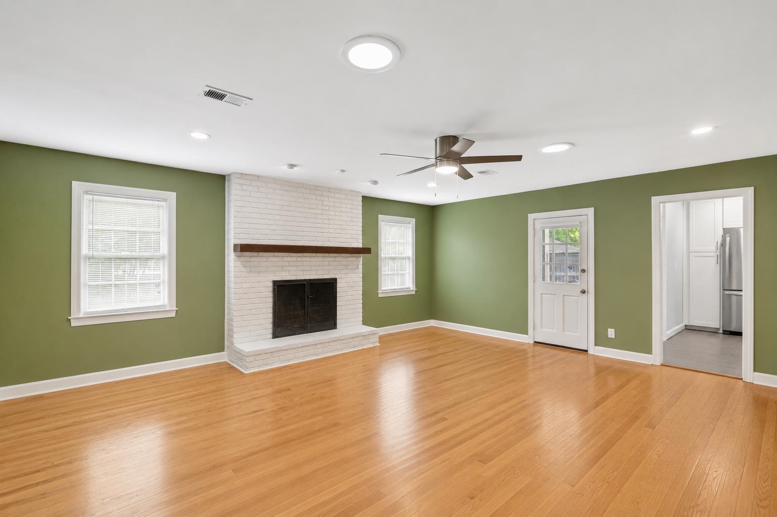 37 N Century St Property Photo 15