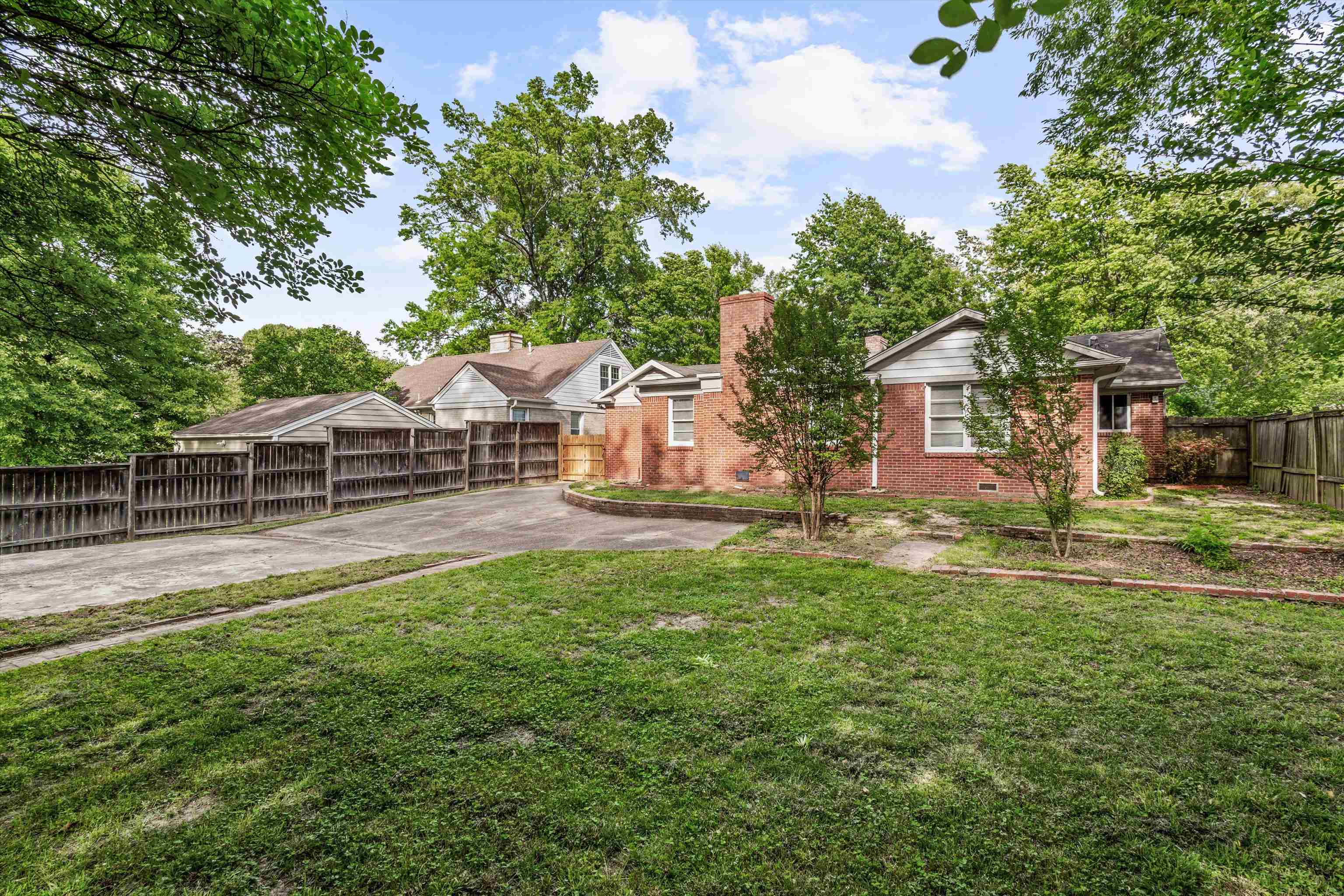37 N Century St Property Photo 33