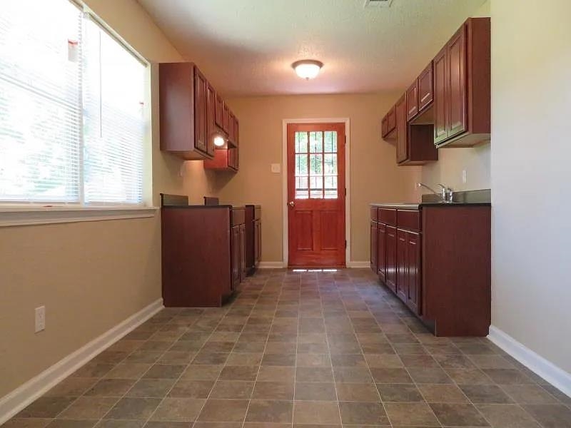 3987 Maynard Dr Property Photo 3