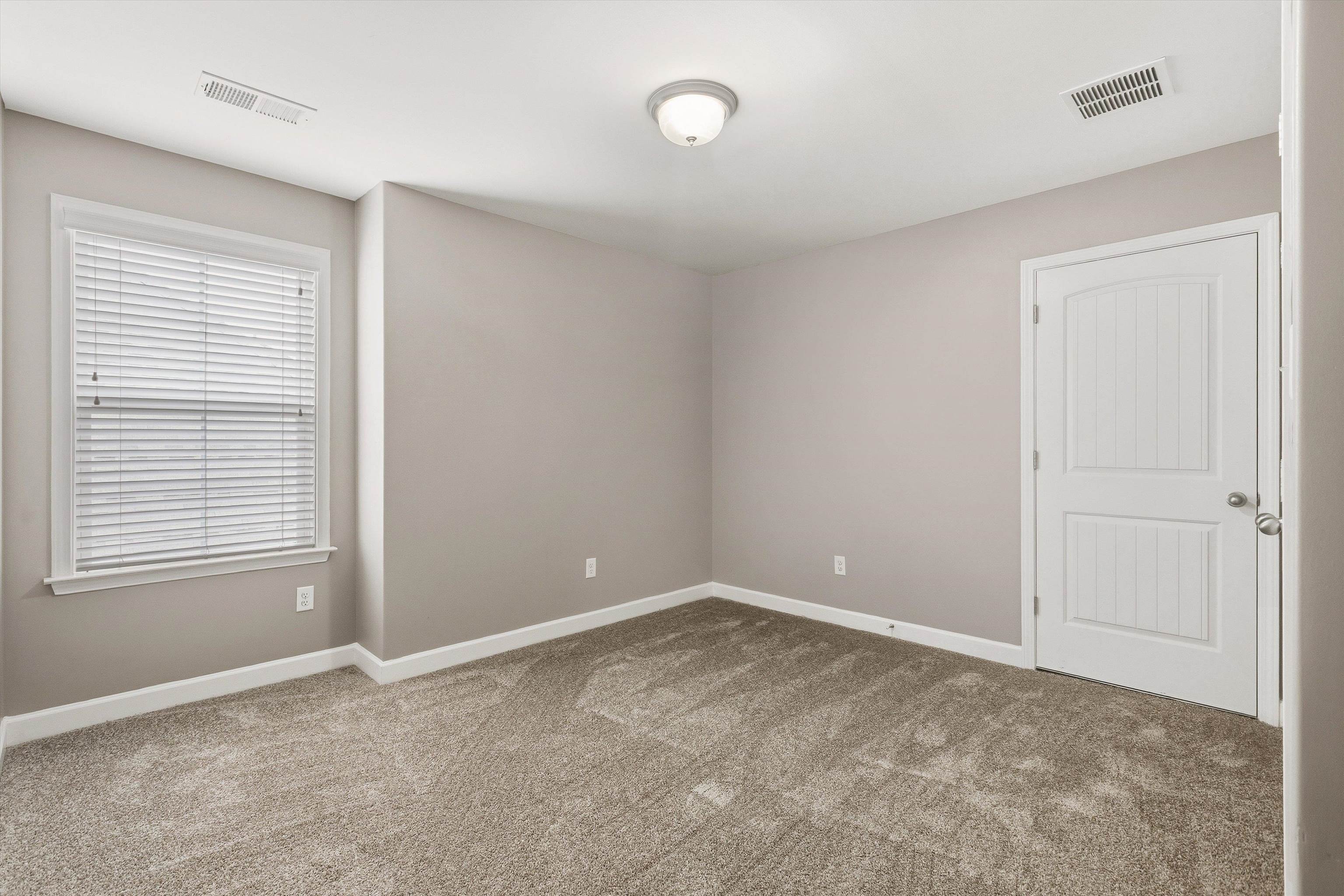 7668 Glen Laurel Way Property Photo 14