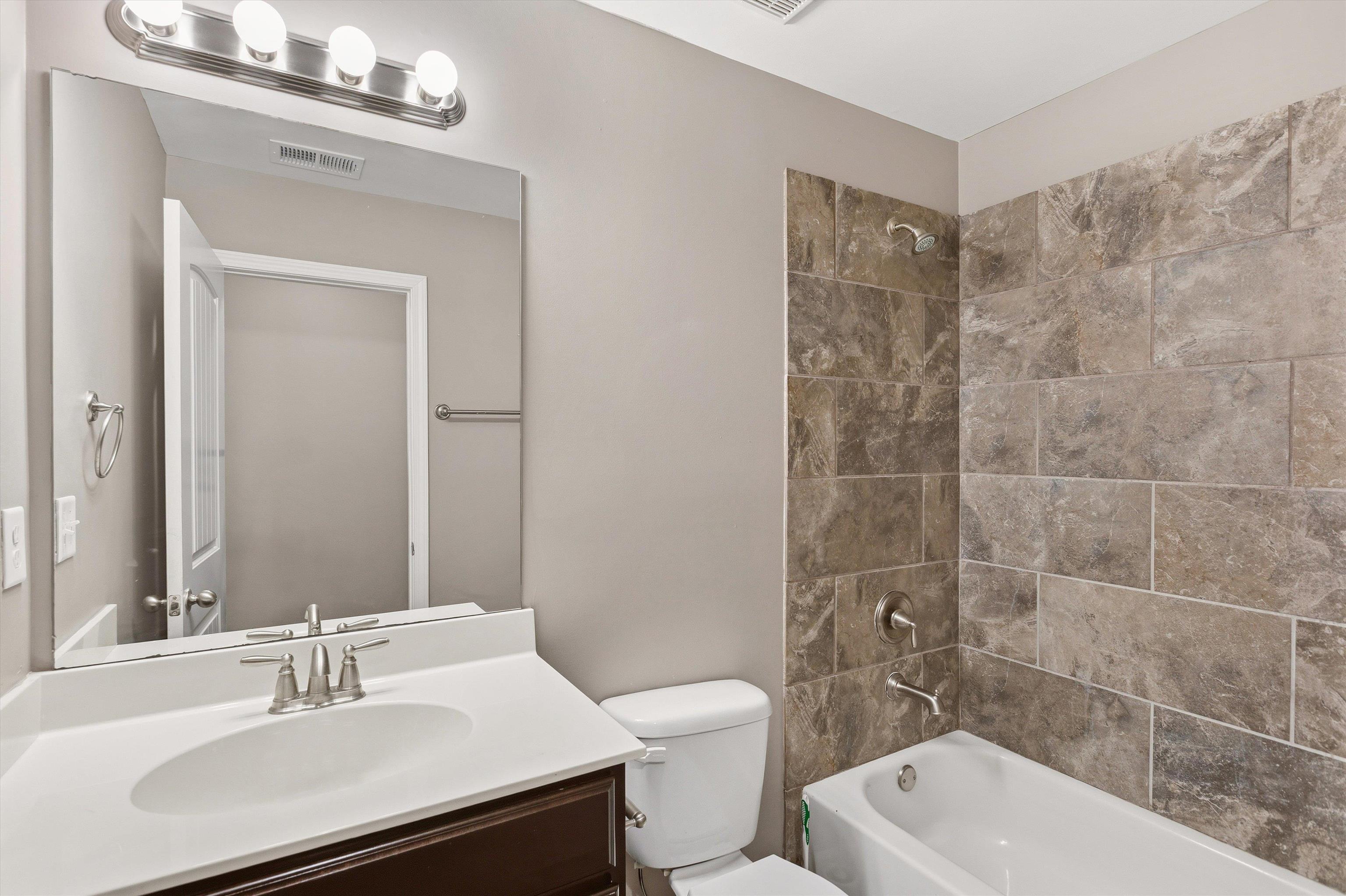 7668 Glen Laurel Way Property Photo 16