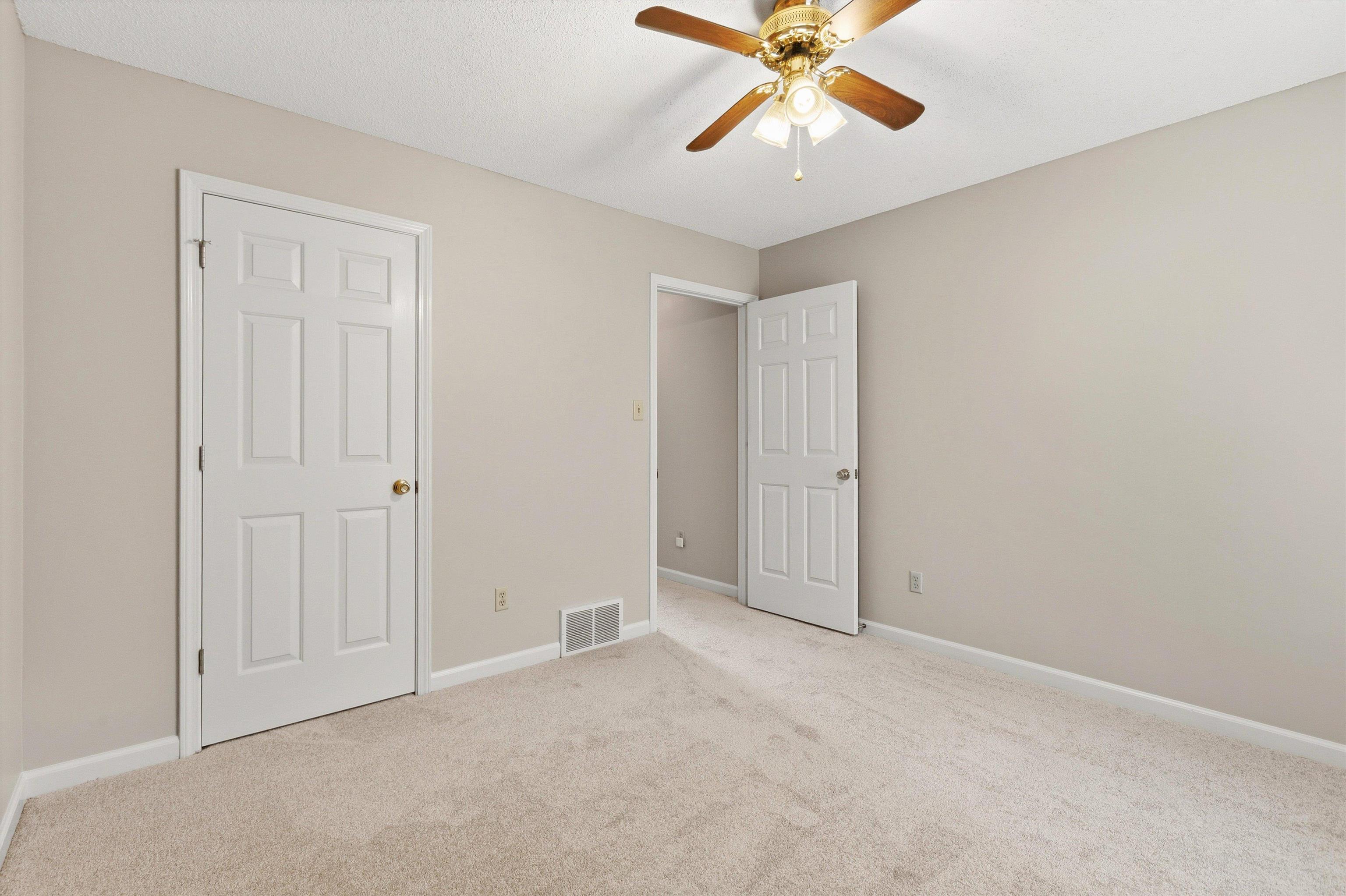 1003 Courtney Cv Property Photo 24