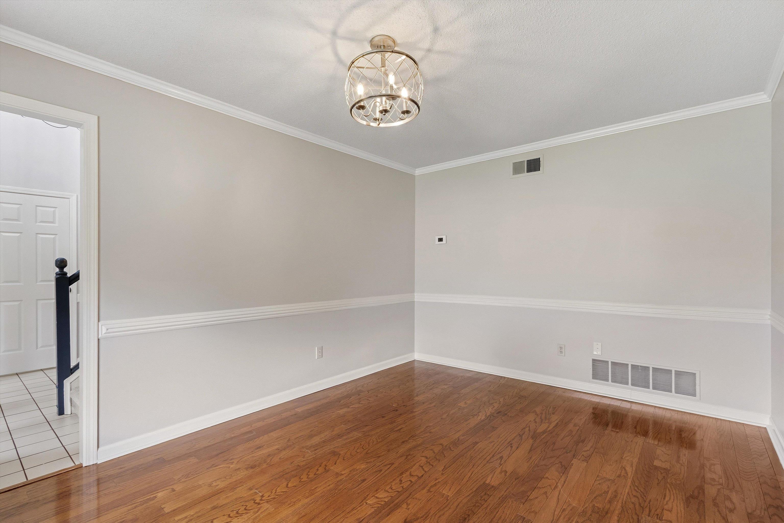 3738 Brook Trail Ln Property Photo 4