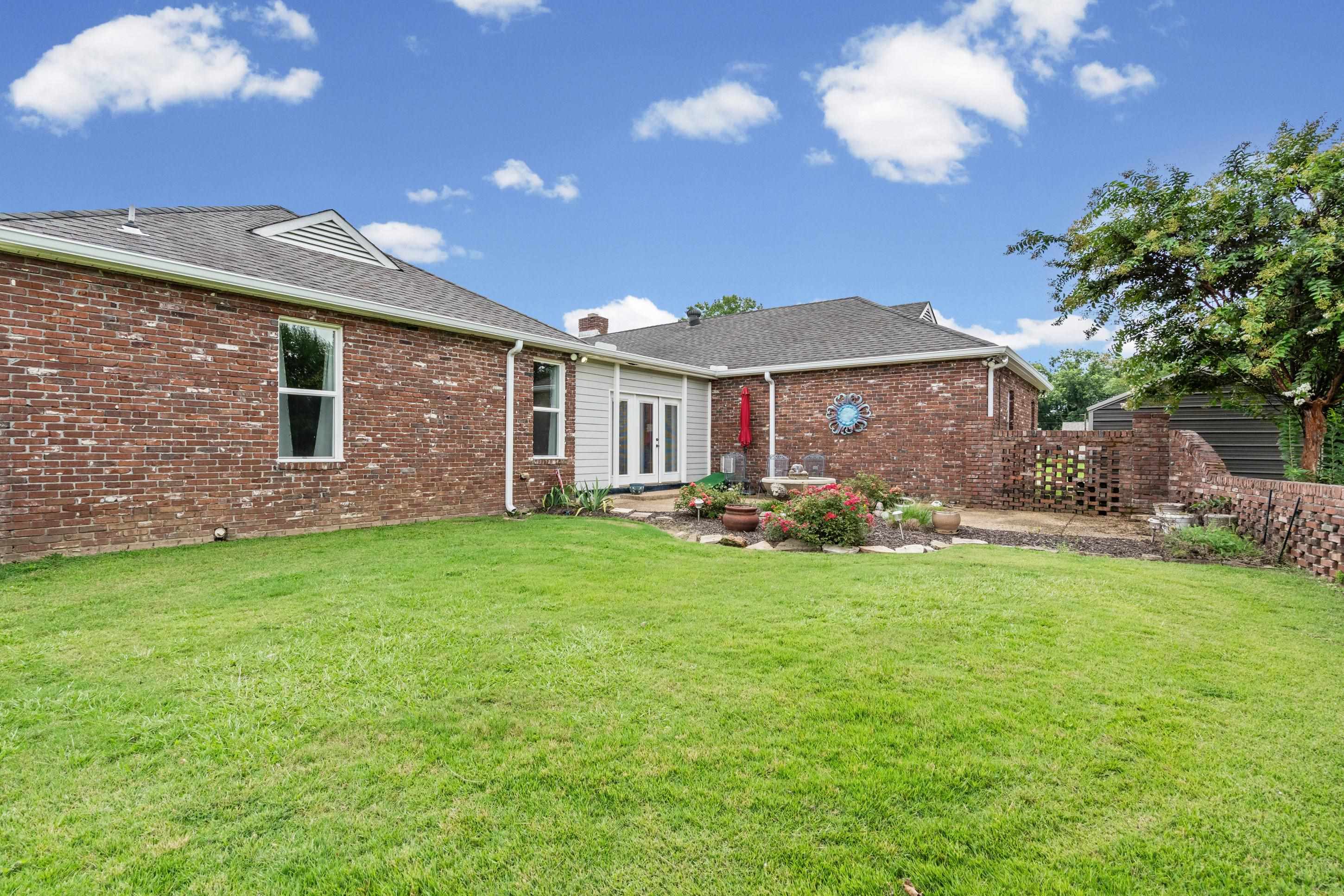 123 S Malone Rd Property Photo 32