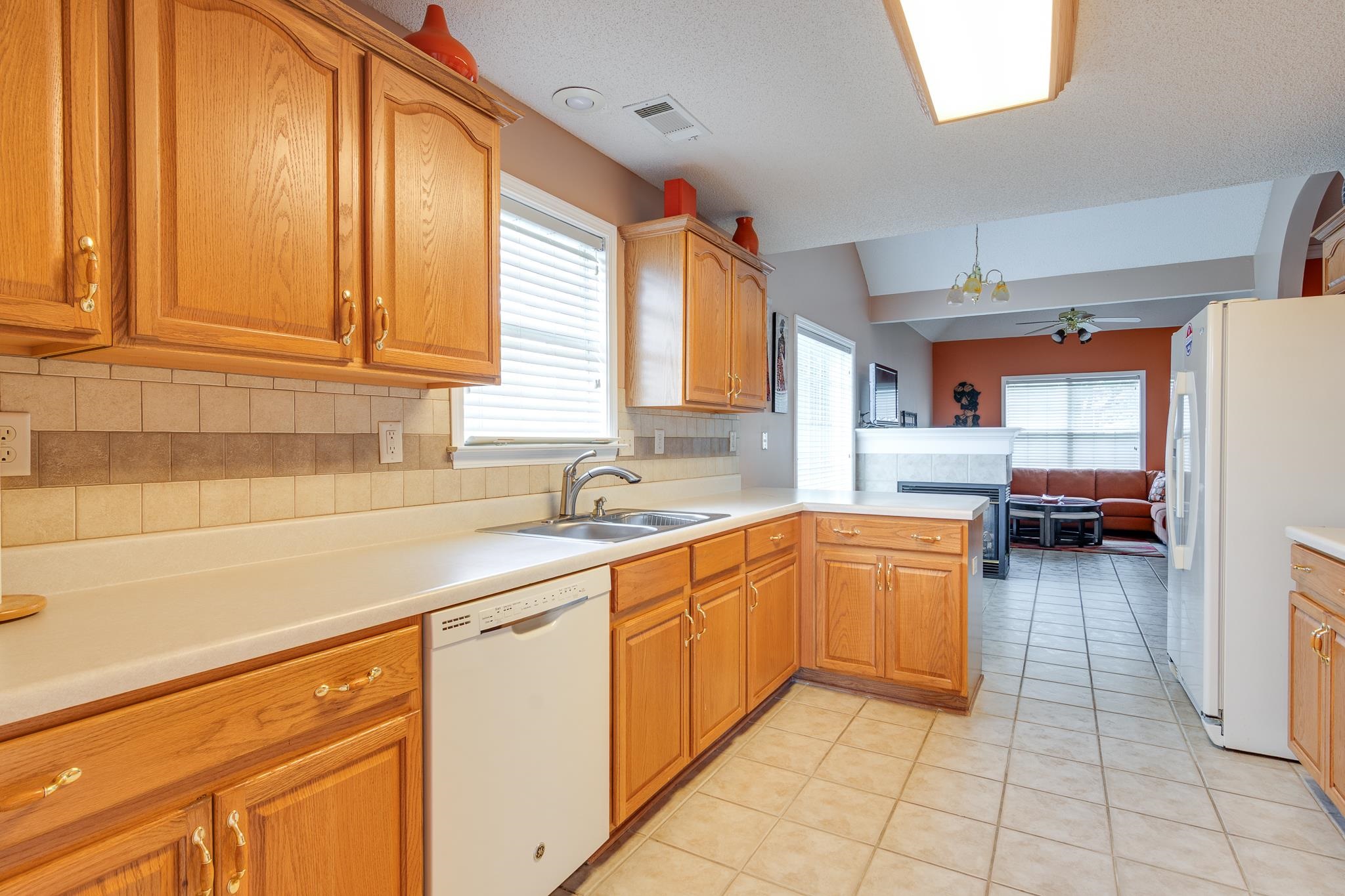7326 Pinnacle Oaks Dr Property Photo 7