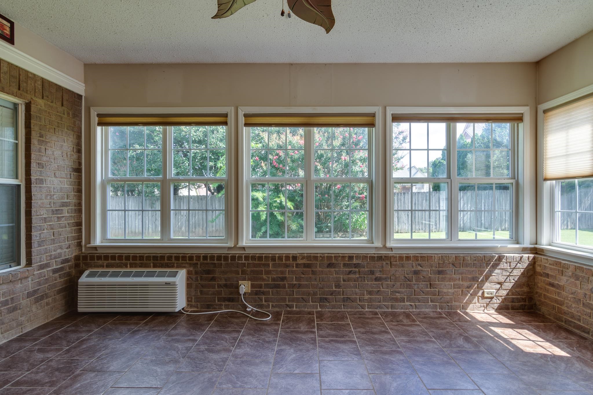 7326 Pinnacle Oaks Dr Property Photo 30