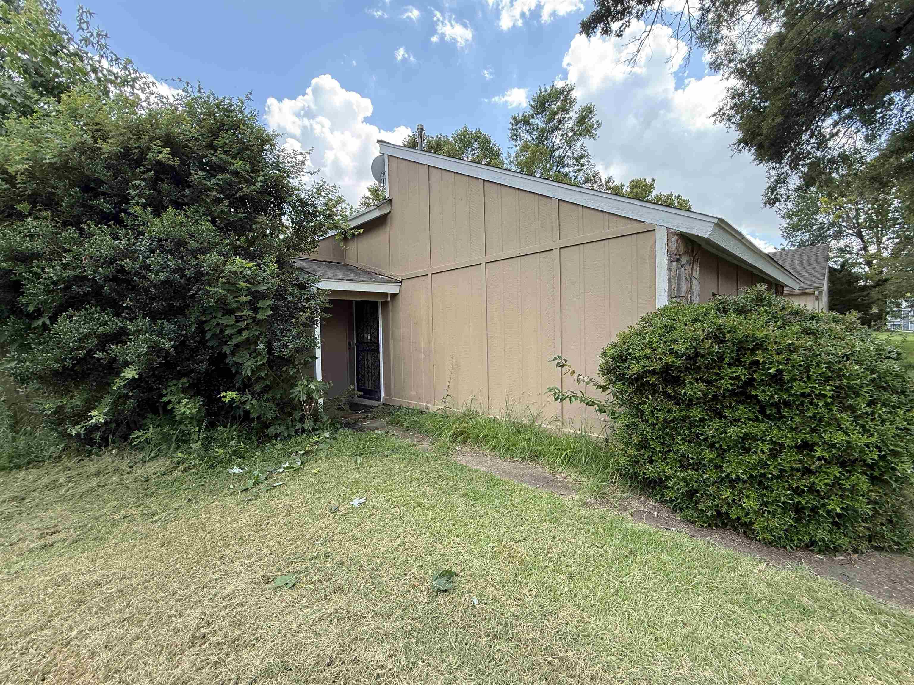 6209 RIDGELINE DR Property Photo 1