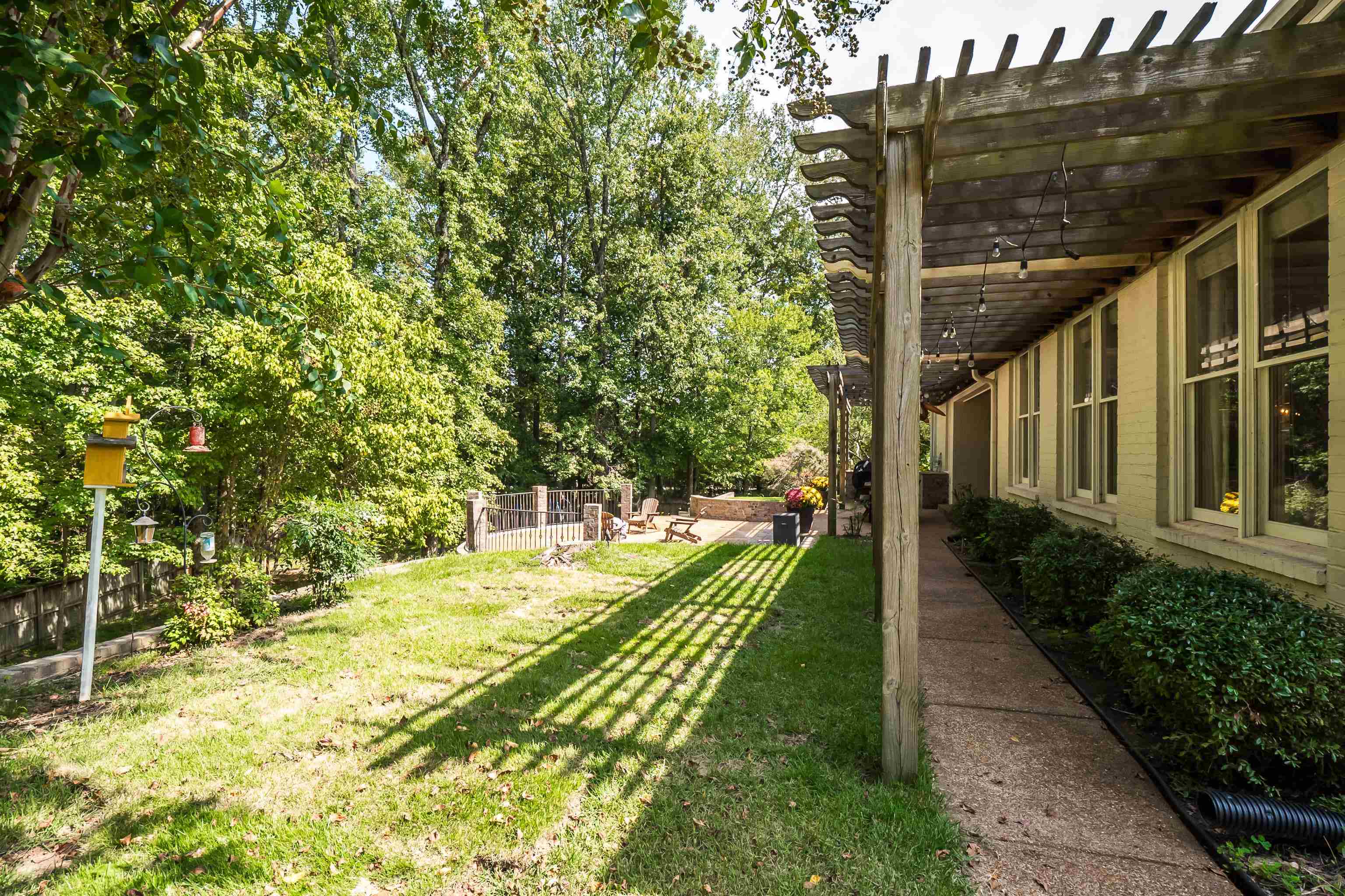 10230 Mackwood Dr Property Photo 37
