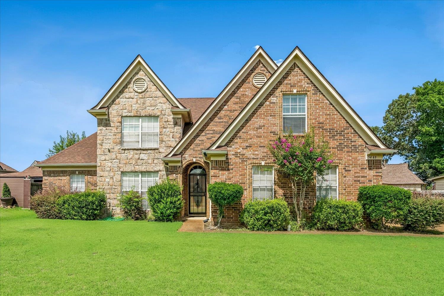 5449 Gold Leaf Ln Property Photo 1