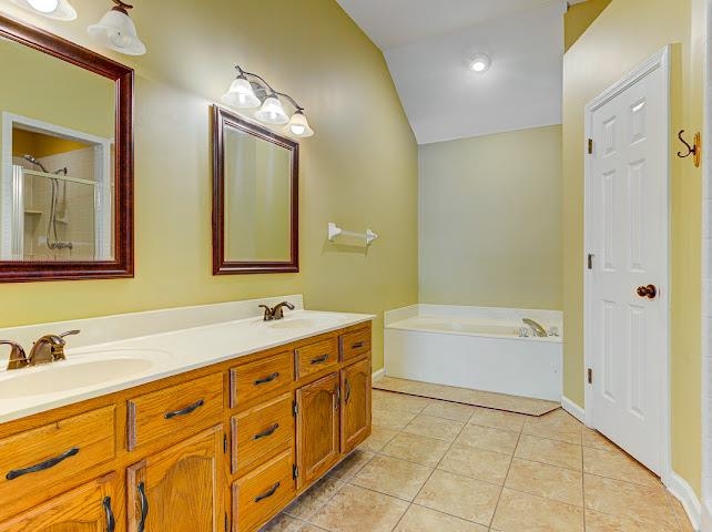 6705 Olivia Forest Rd Property Photo 10