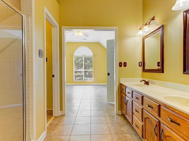 6705 Olivia Forest Rd Property Photo 11