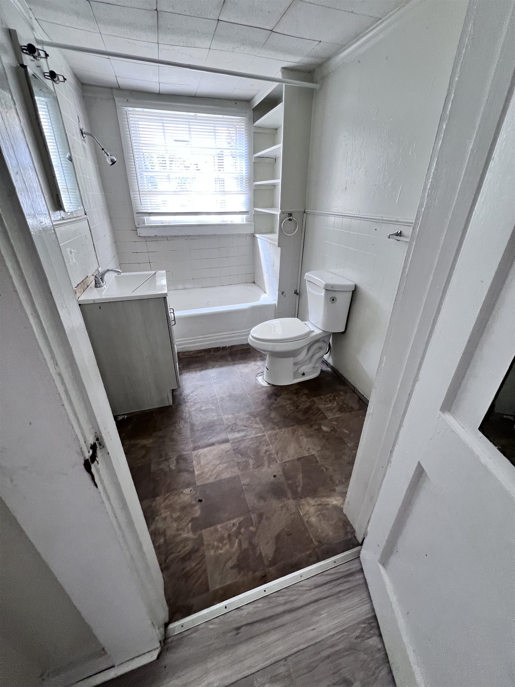 1823 Cedarhurst Ave Property Photo 4