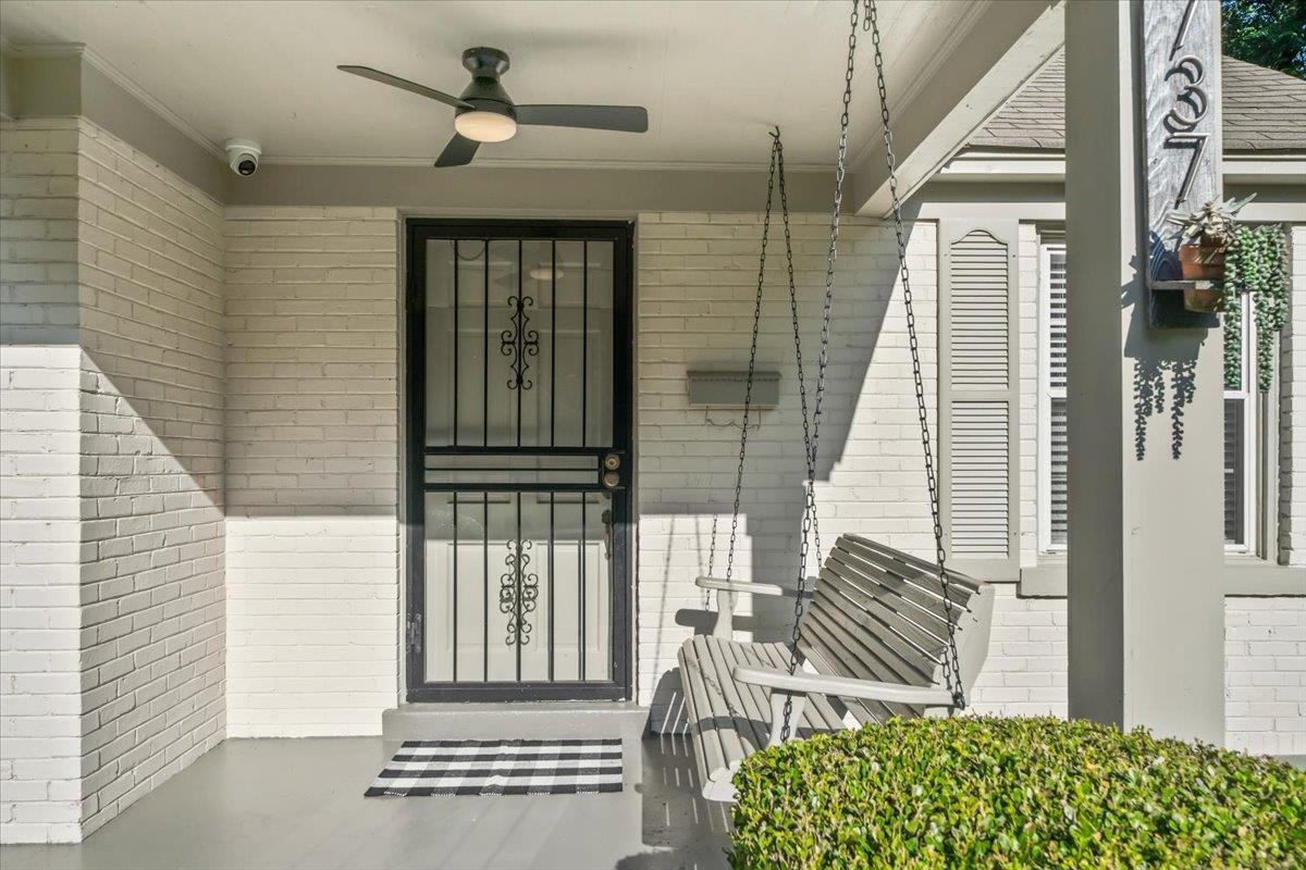 737 Buck St Property Photo 2